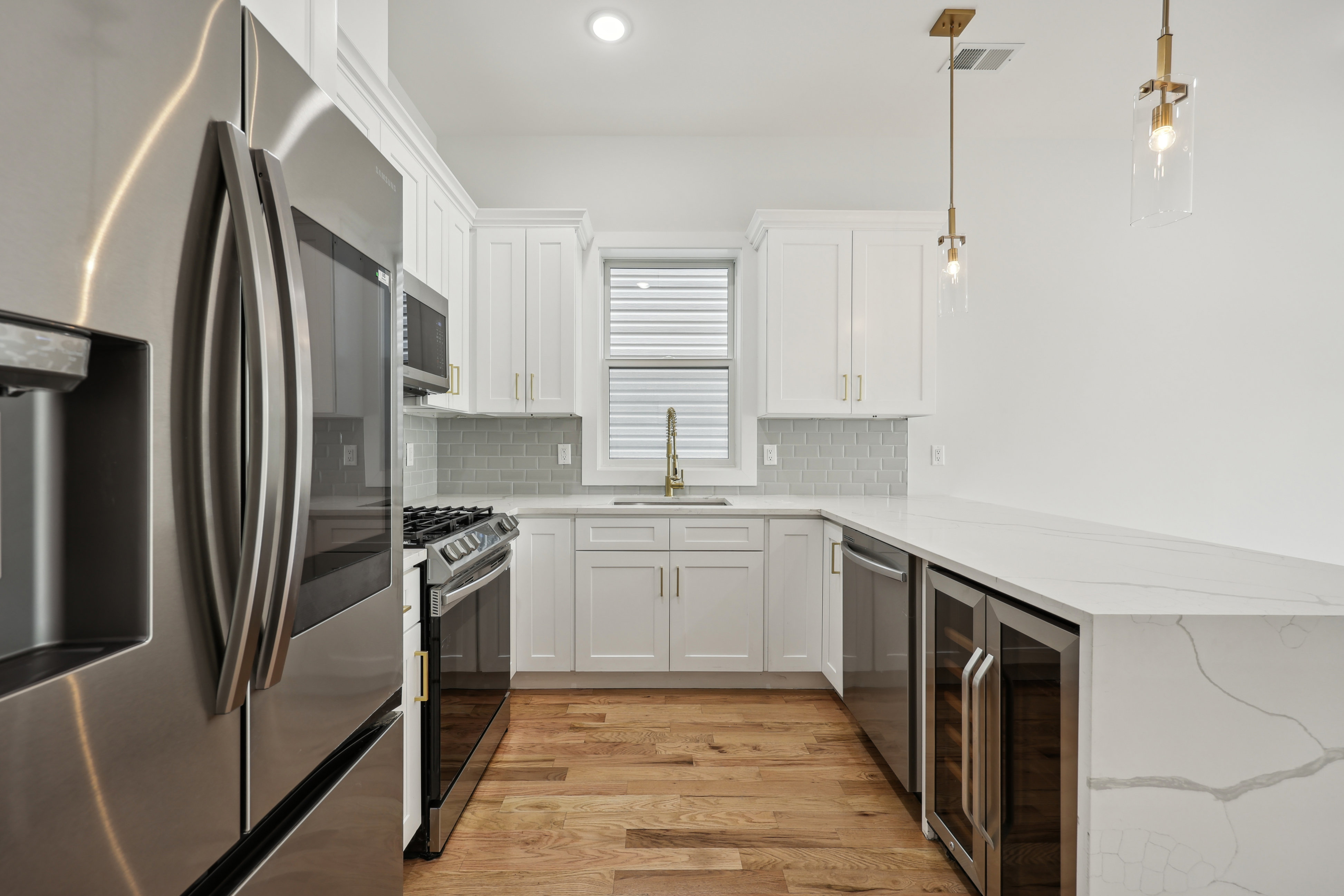 119 Van Horne St Unit# 1