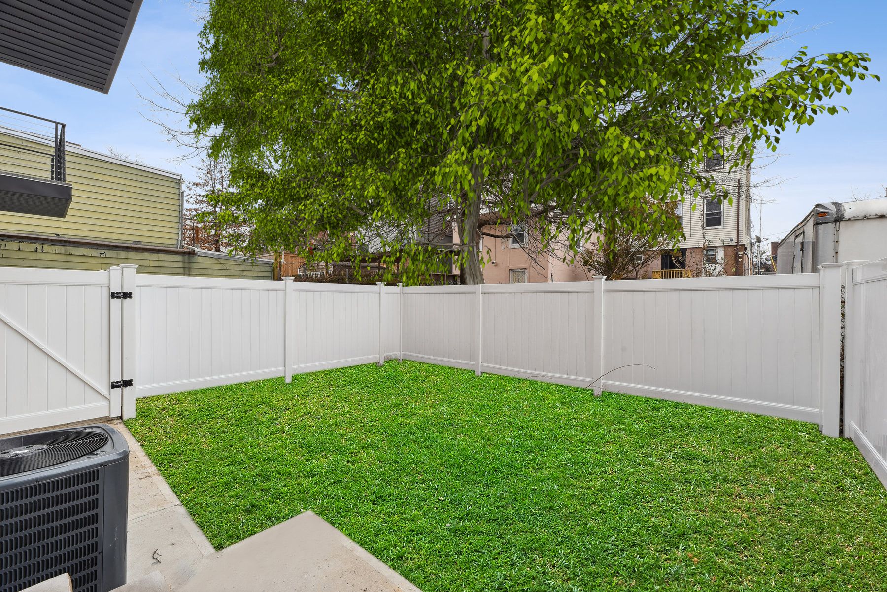 119 Van Horne St Unit# 1