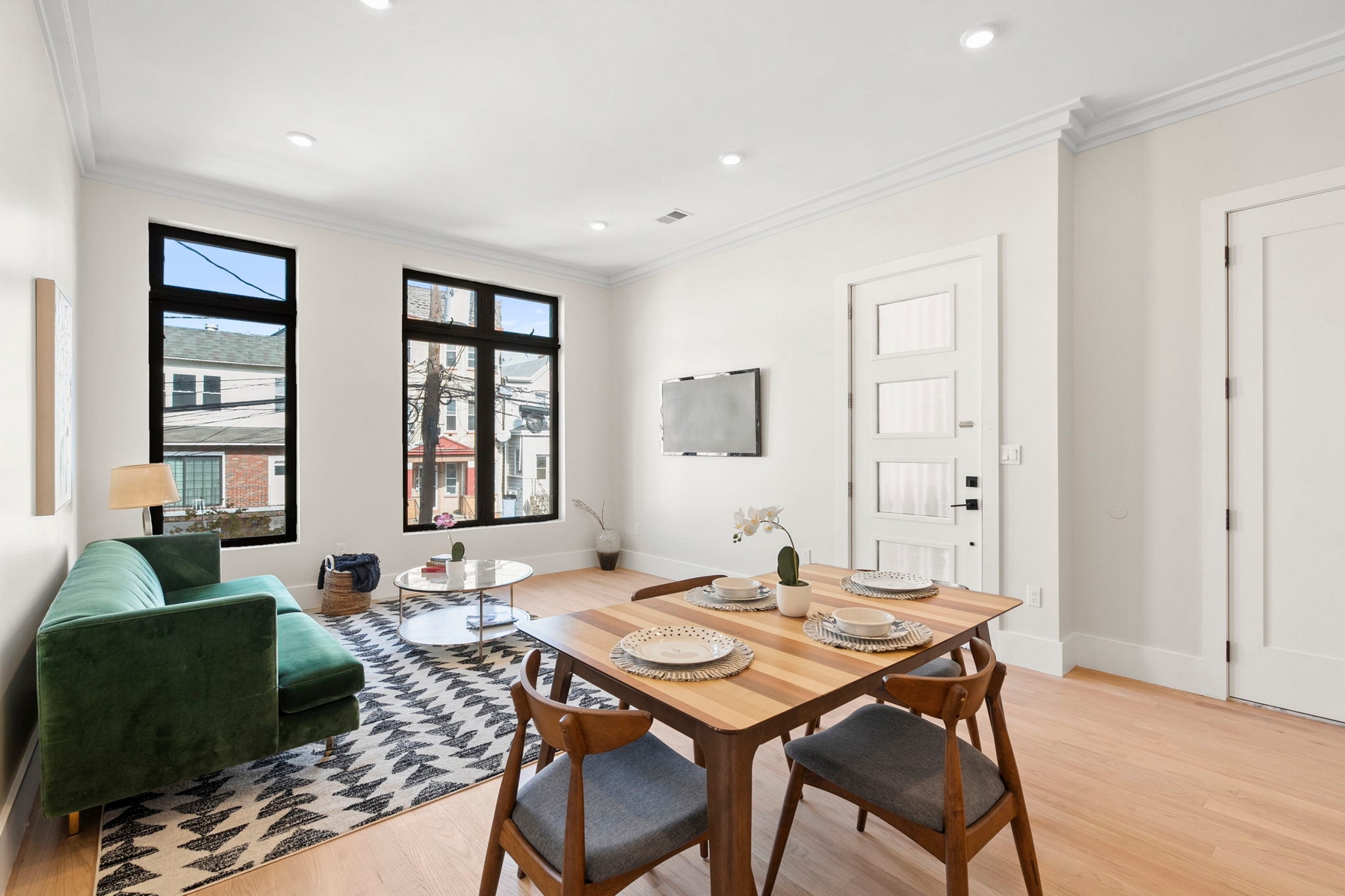 203 Hutton St Unit# 2