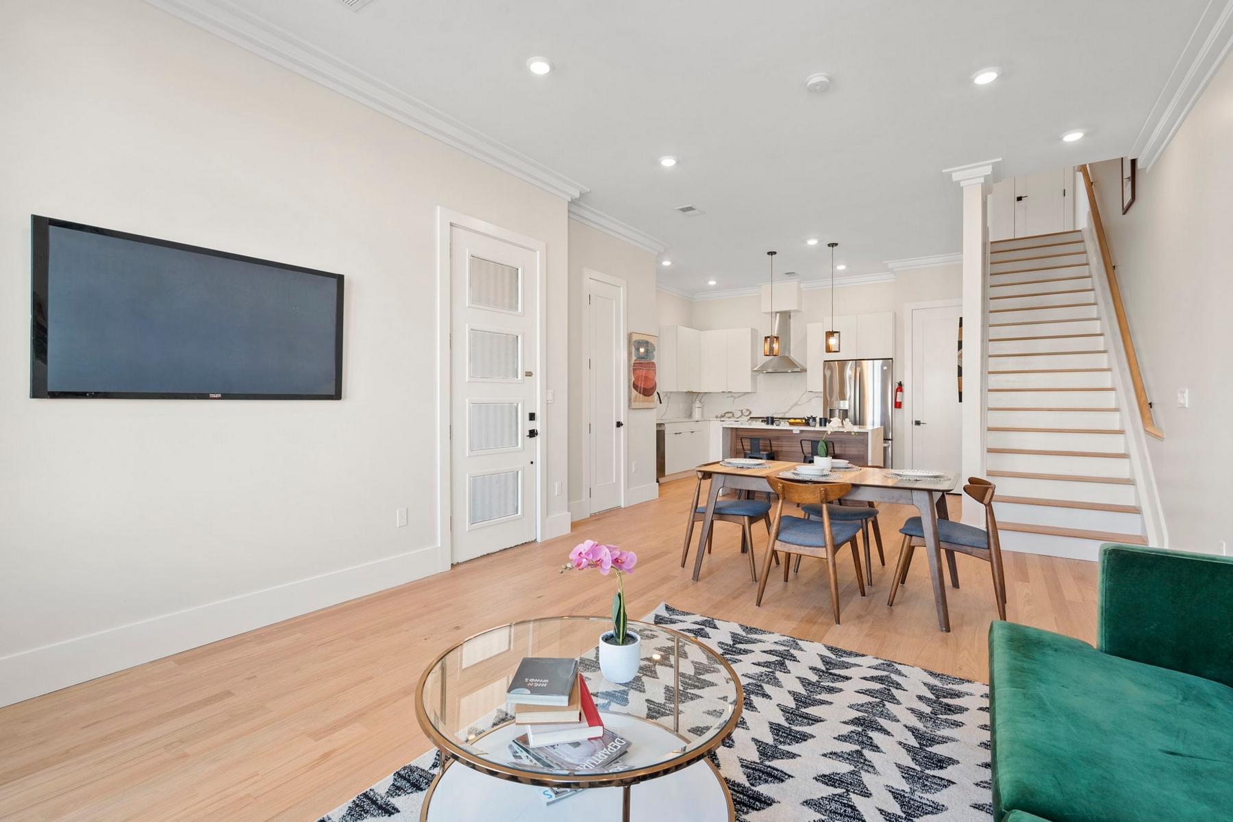 203 Hutton St Unit# 2