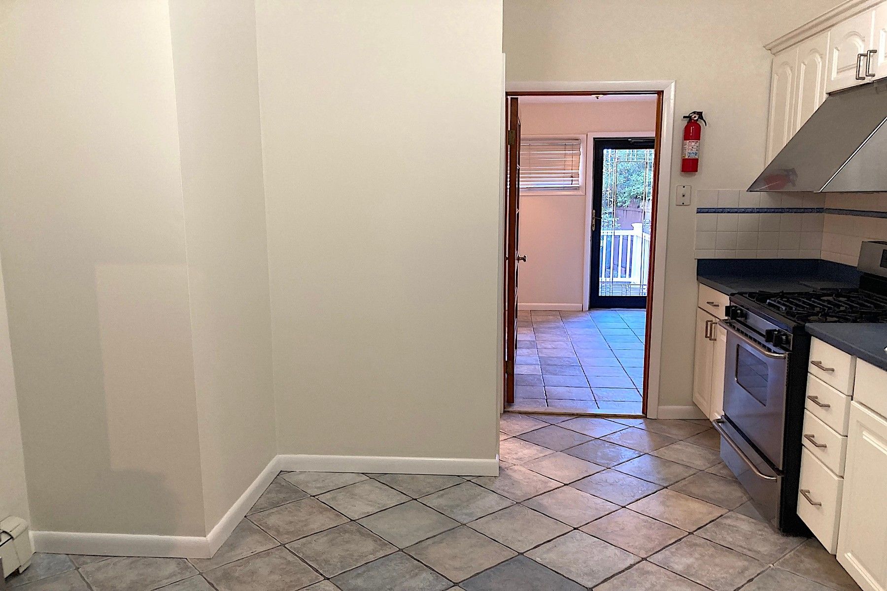 284 Magnolia Ave Unit# 1