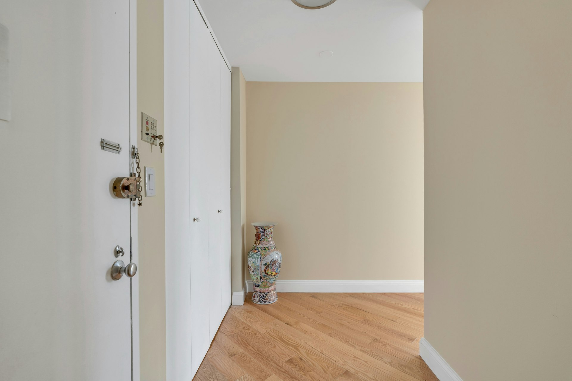 7004 JFK Boulevard East Unit# 33D