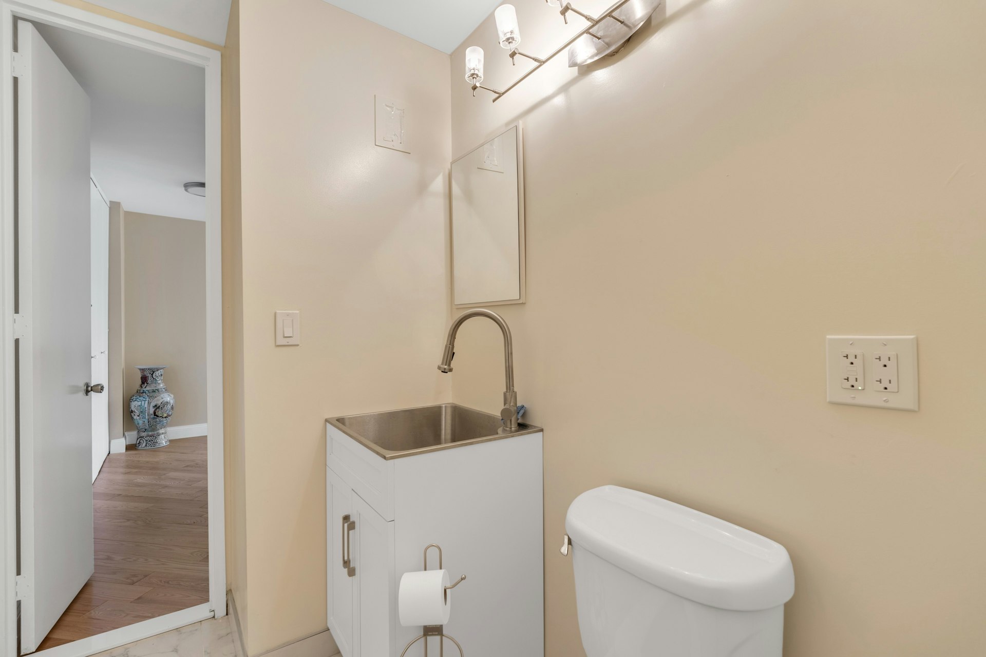7004 JFK Boulevard East Unit# 33D