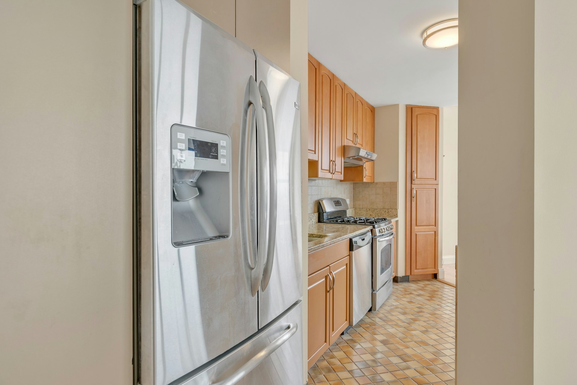 7004 JFK Boulevard East Unit# 33D