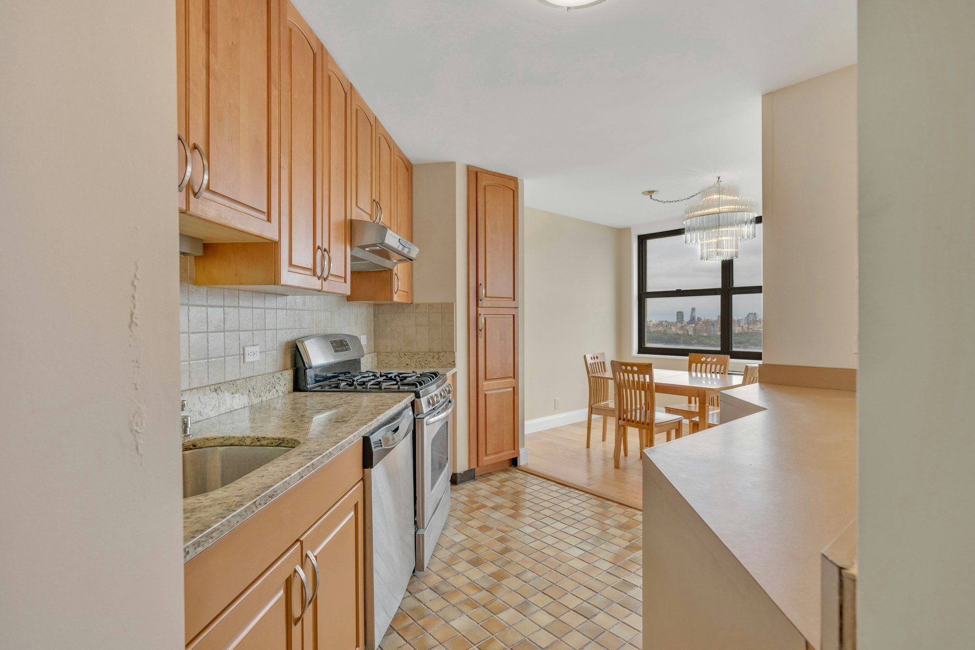 7004 JFK Boulevard East Unit# 33D