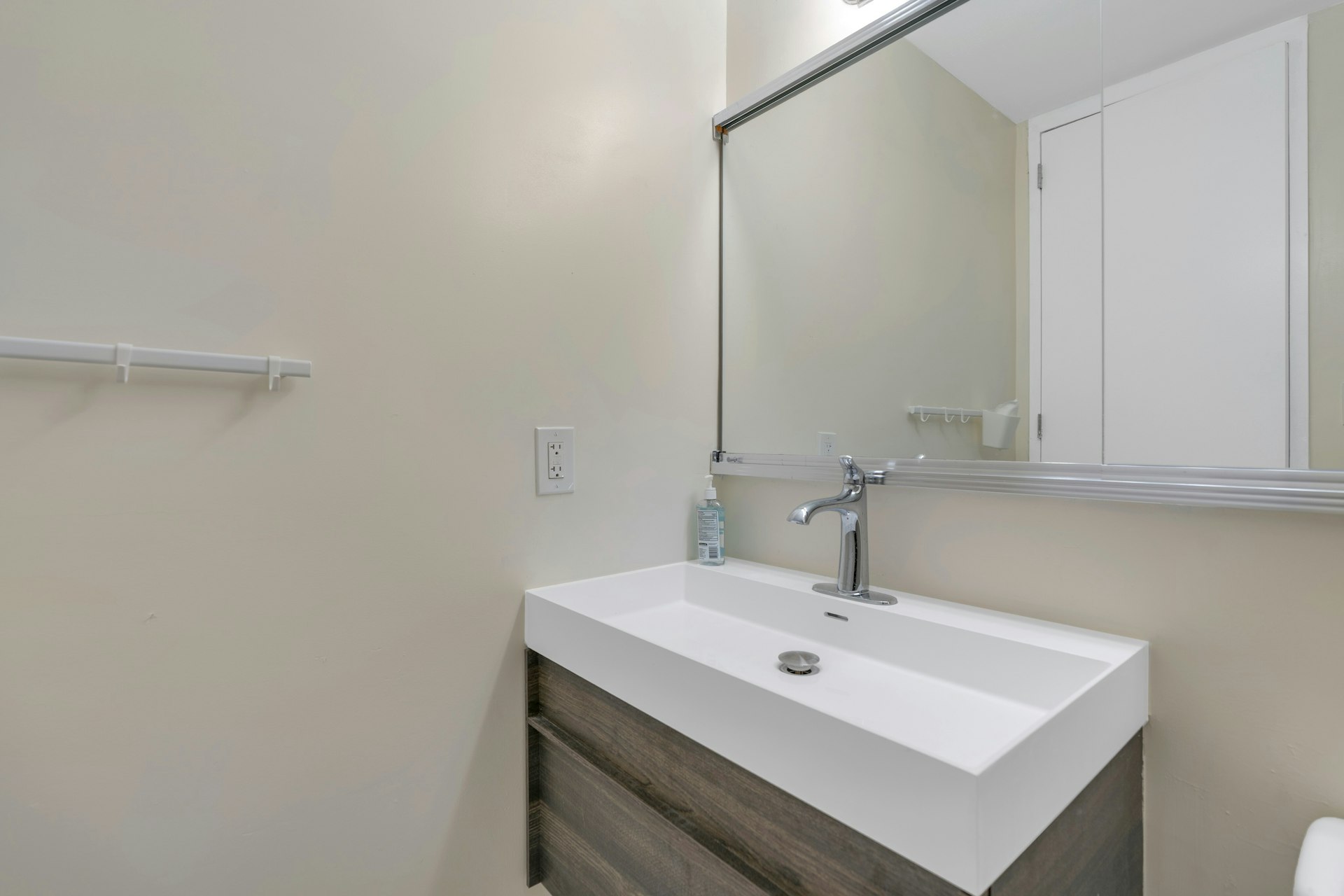 7004 JFK Boulevard East Unit# 33D