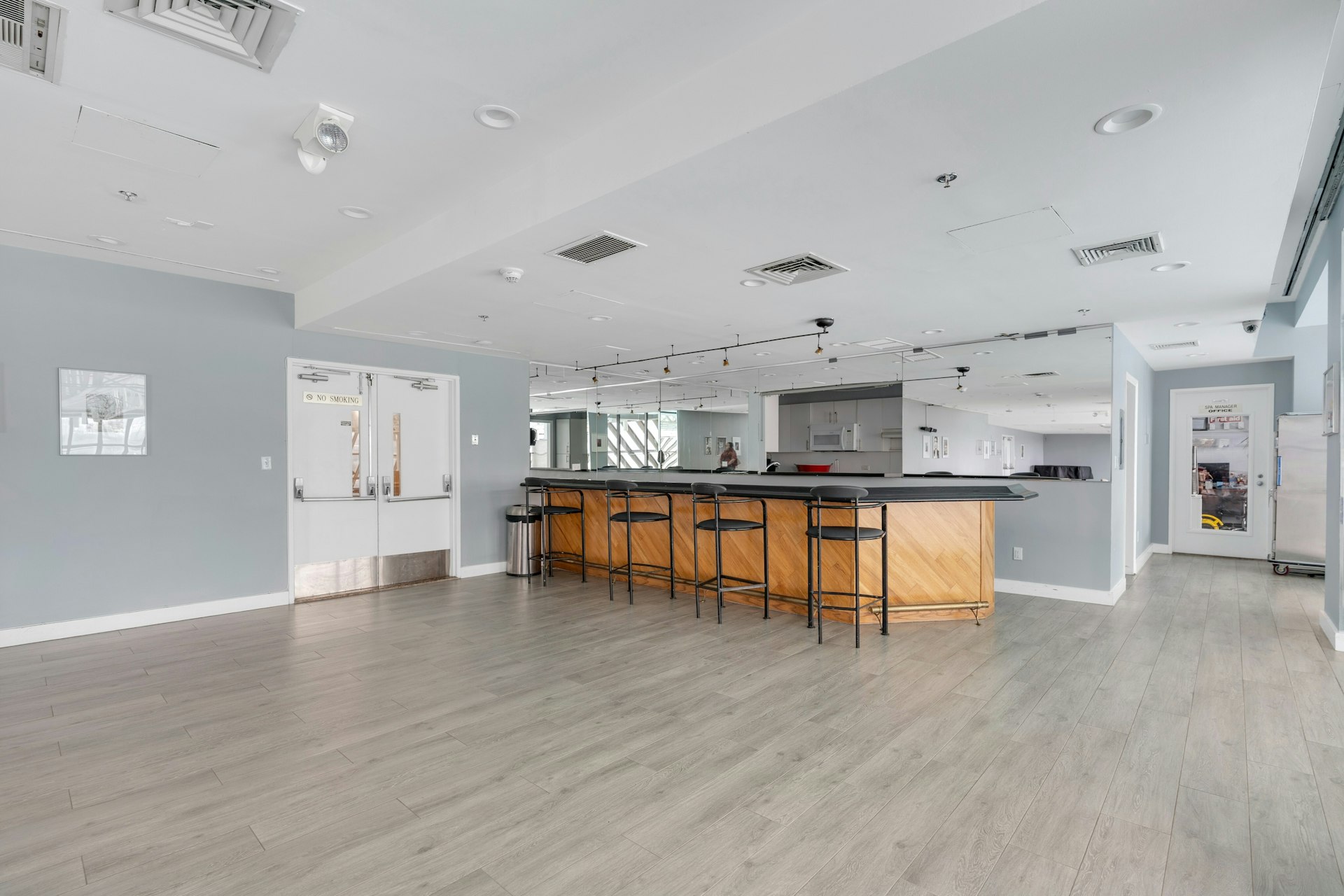 7004 JFK Boulevard East Unit# 33D