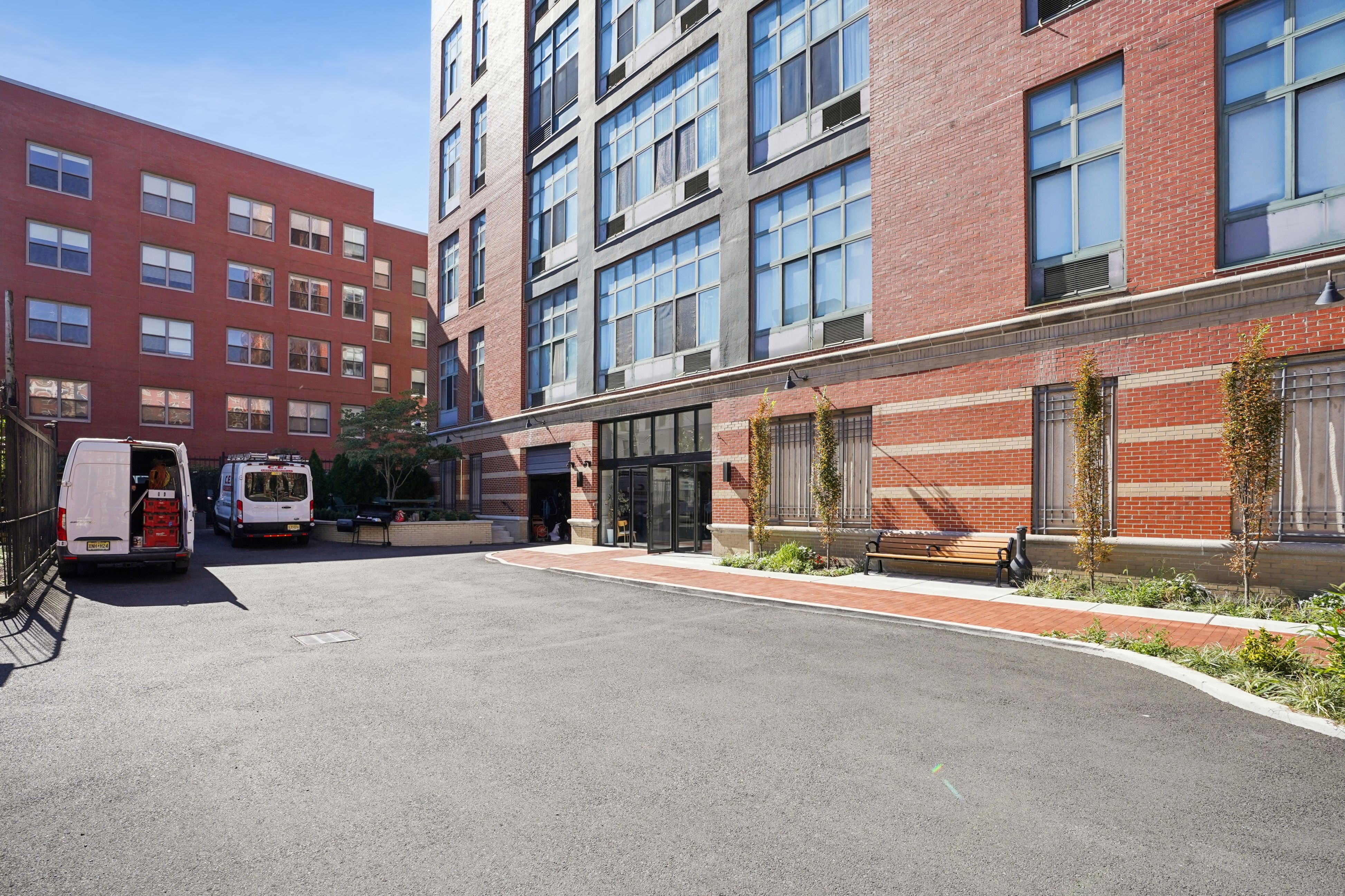 205 10th Street  #8W 