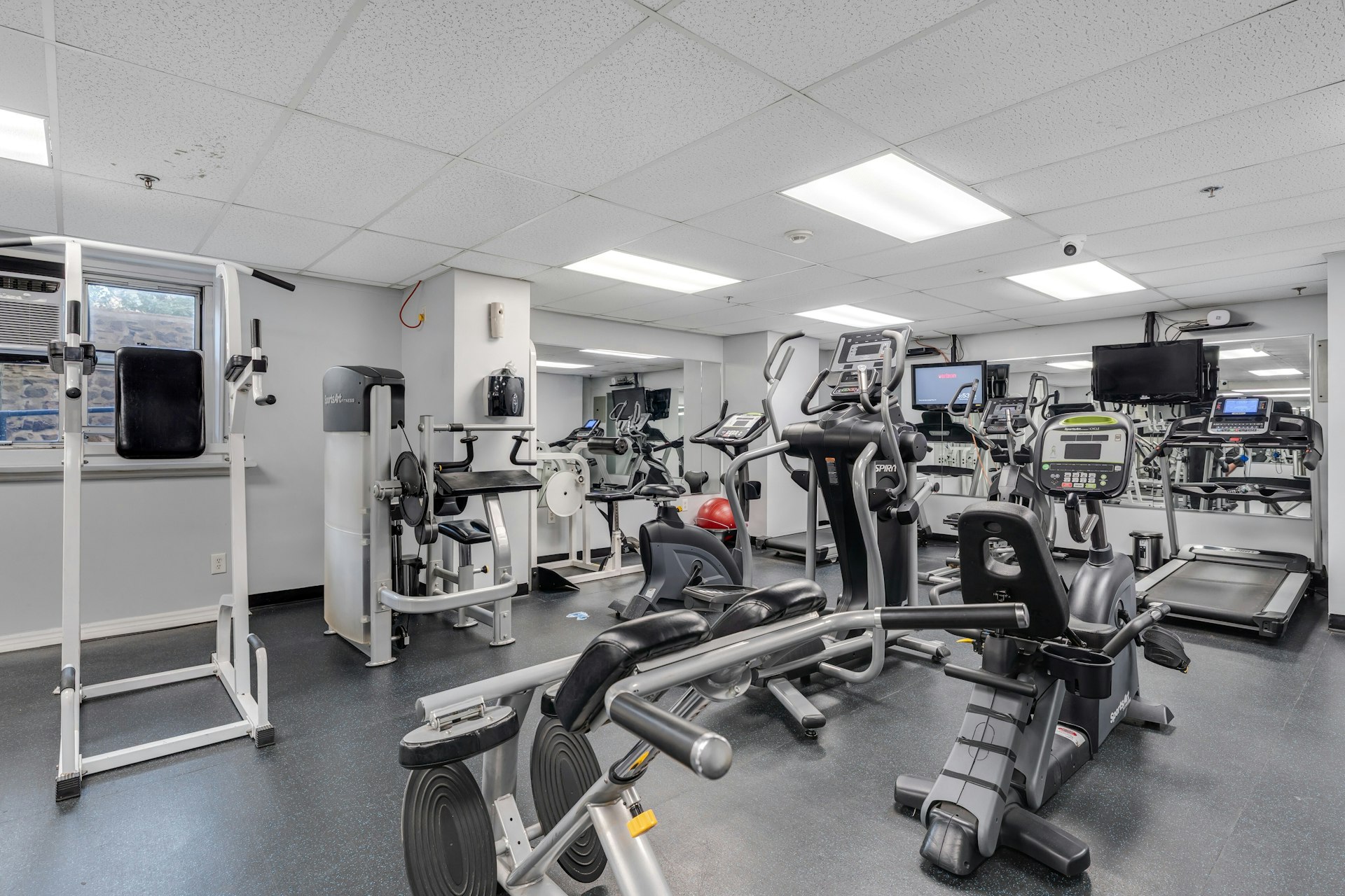 6600 Blvd East #21K 