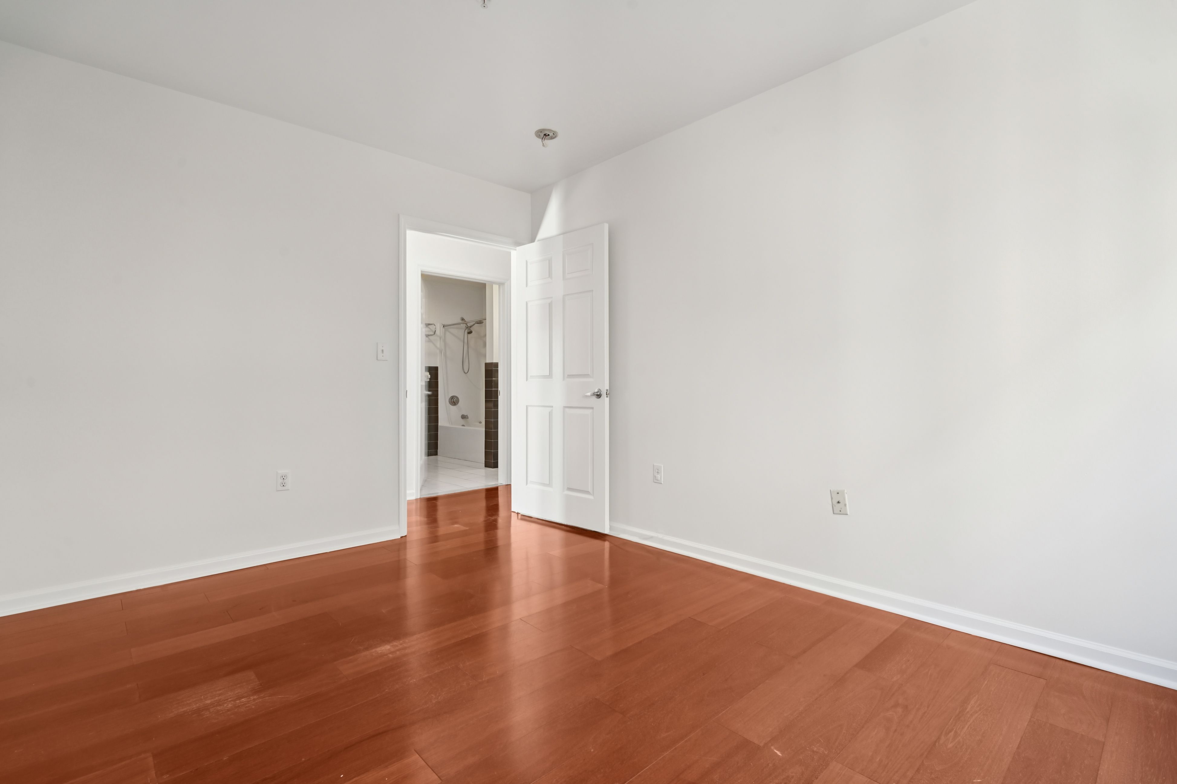 8915 Bergenwood Ave  #12 
