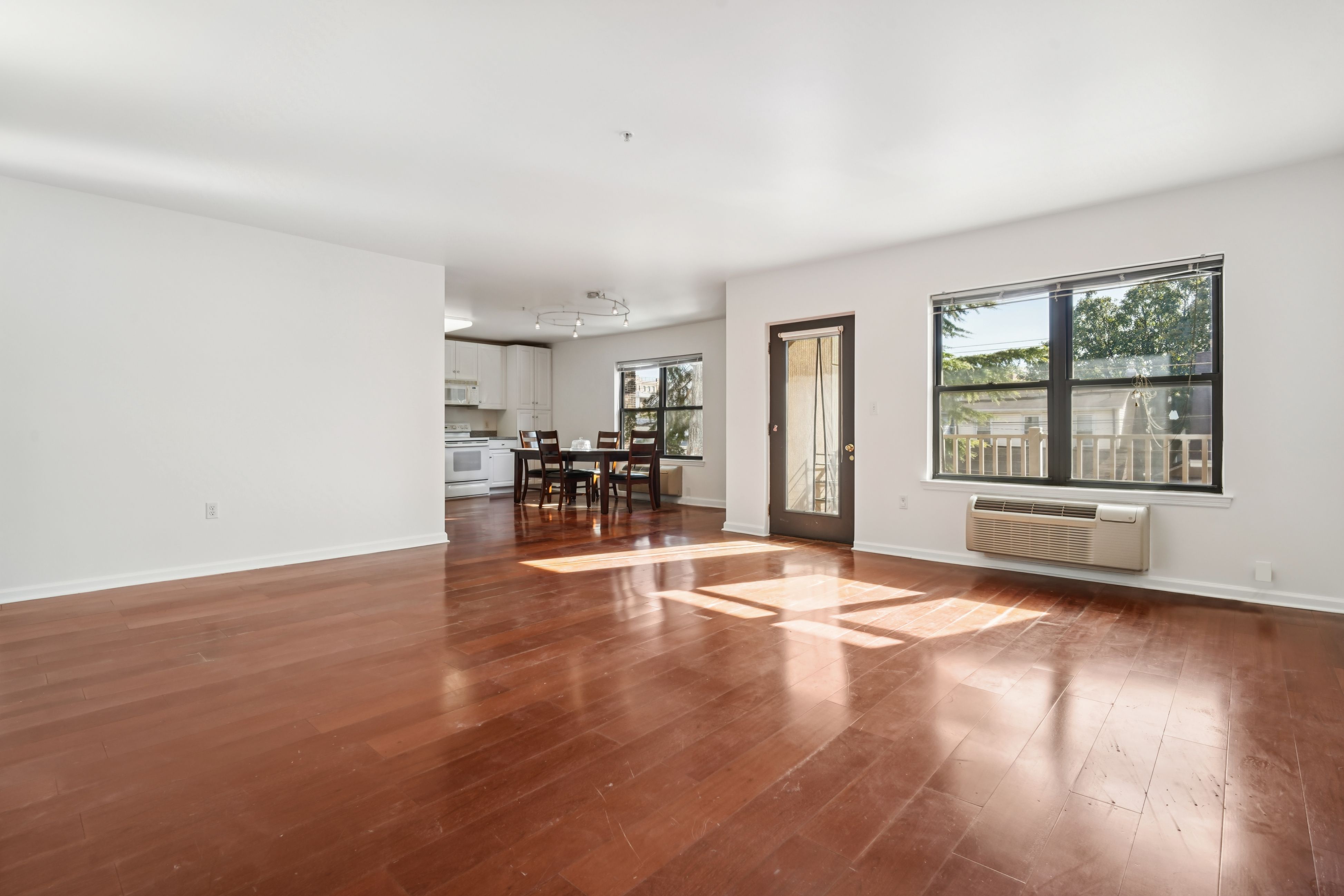 8915 Bergenwood Ave  #12 