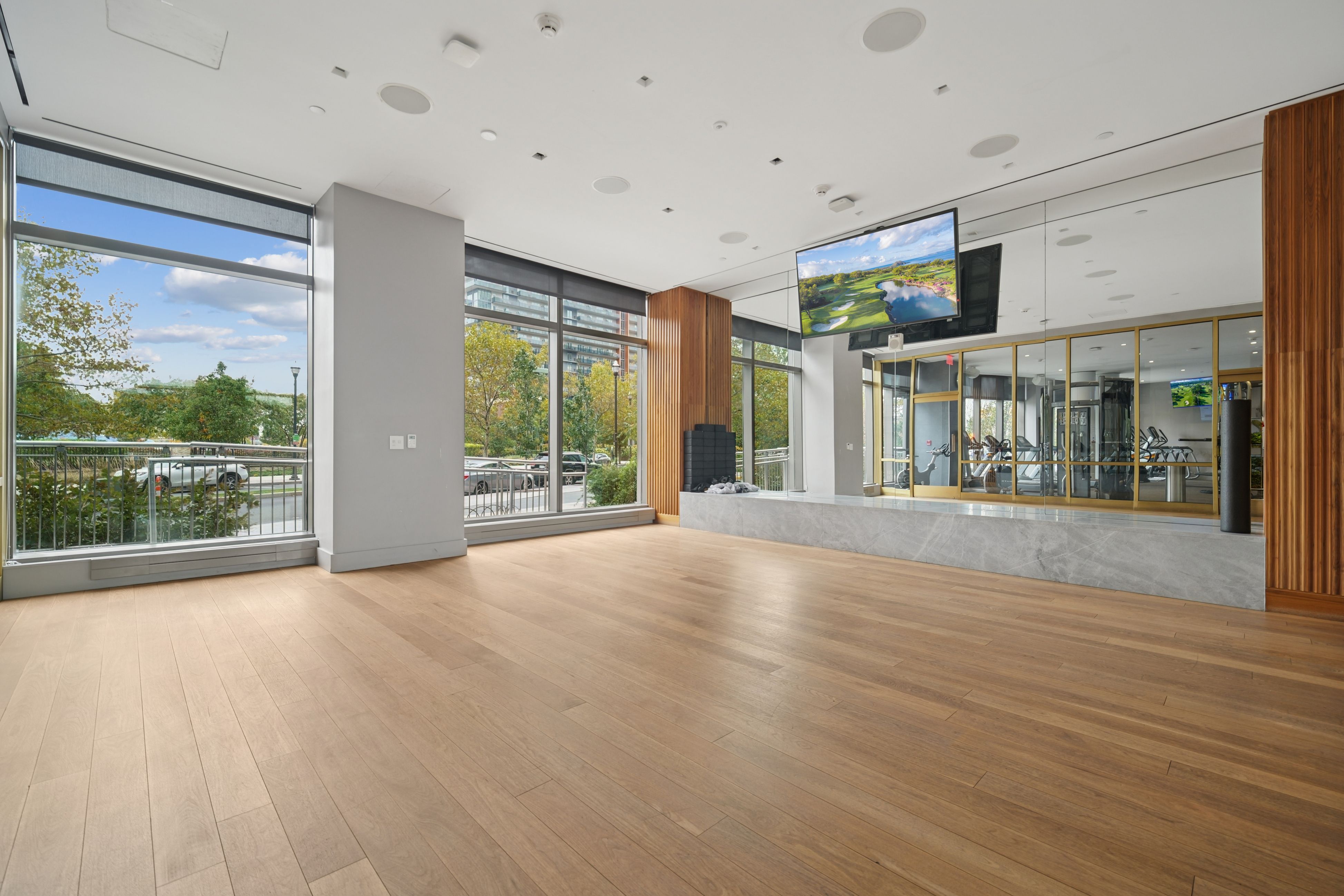 75 Park Lane South 2803