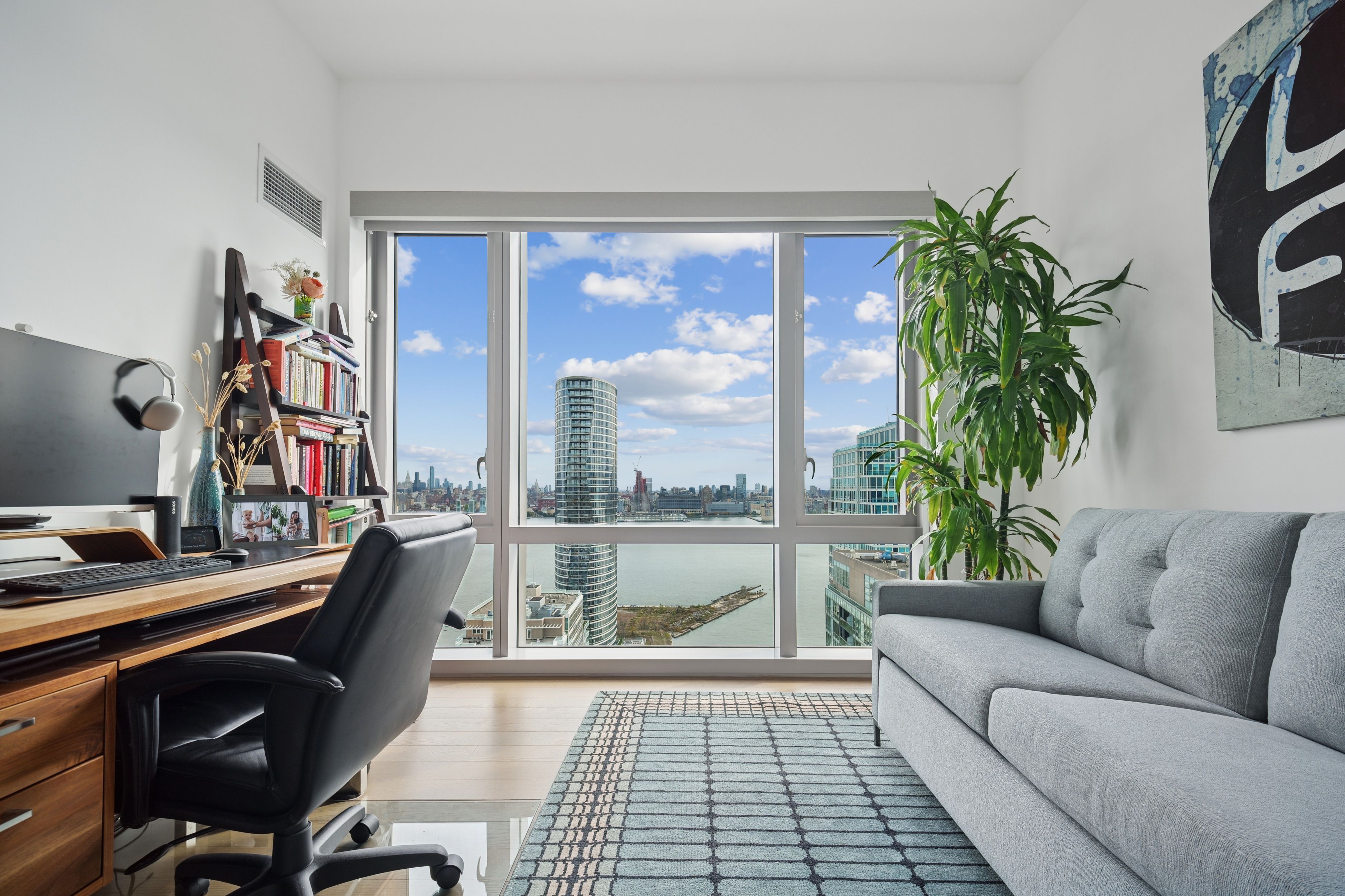 75 Park Lane South 2803