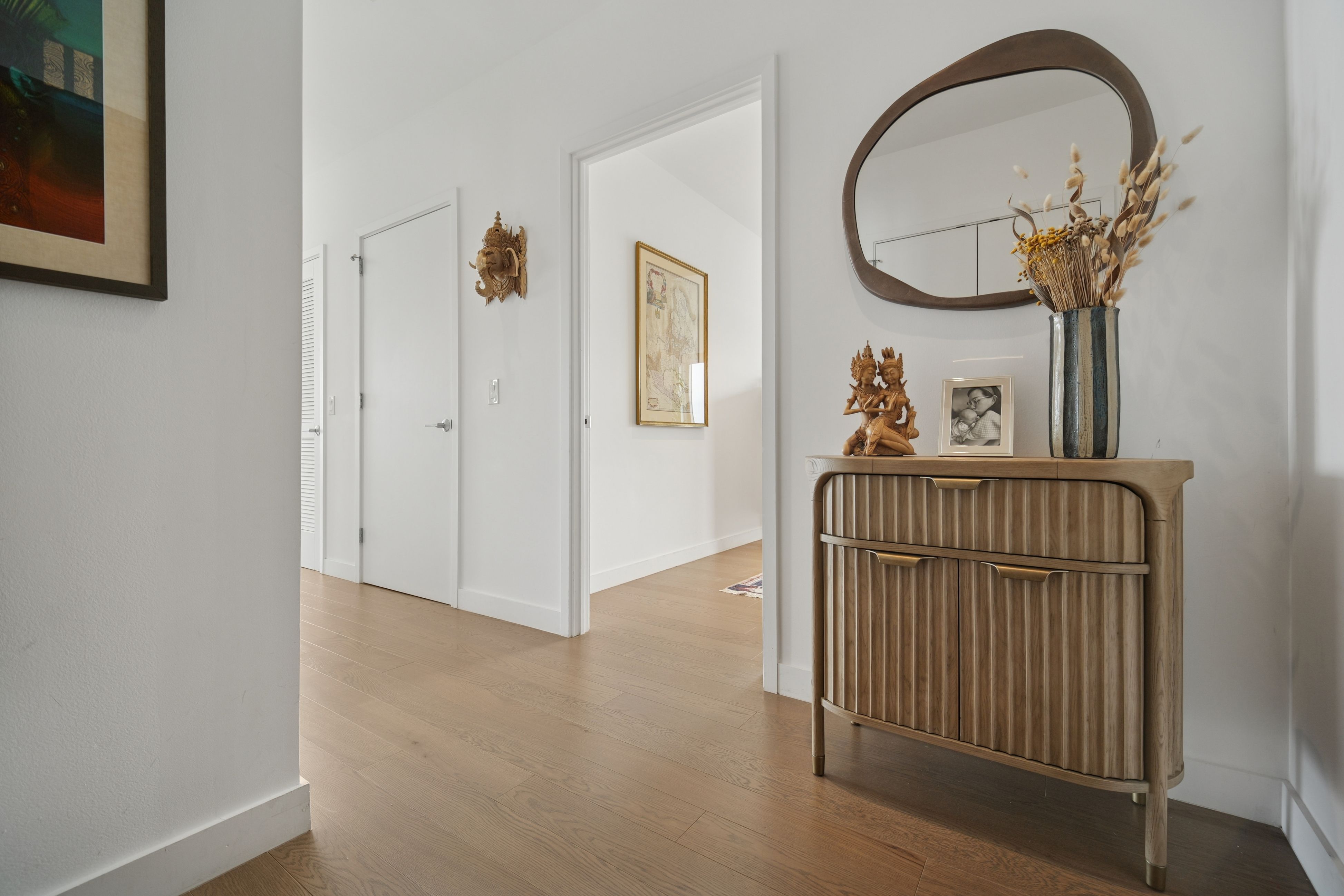 75 Park Lane South 2803