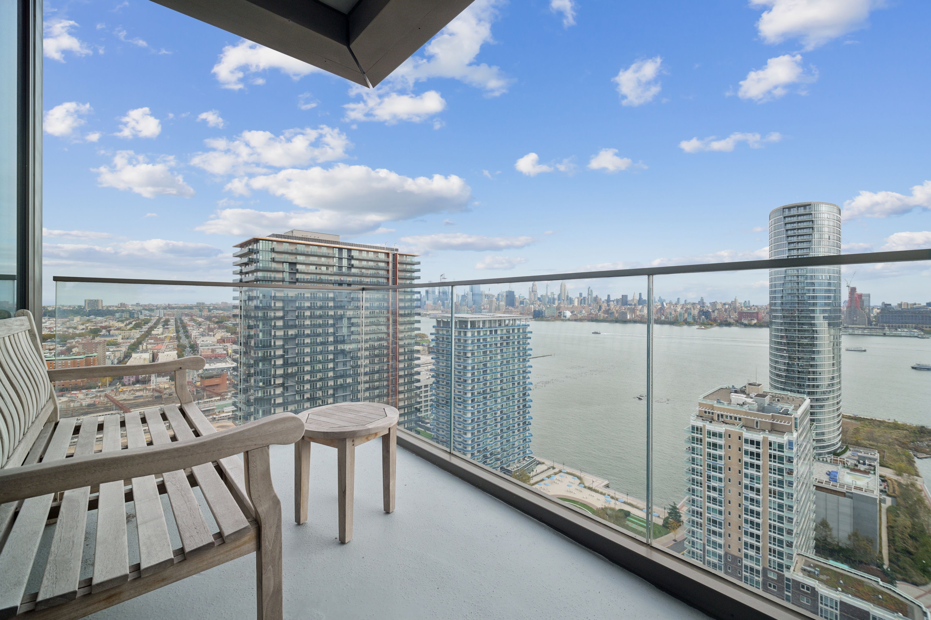 75 Park Lane South 2803
