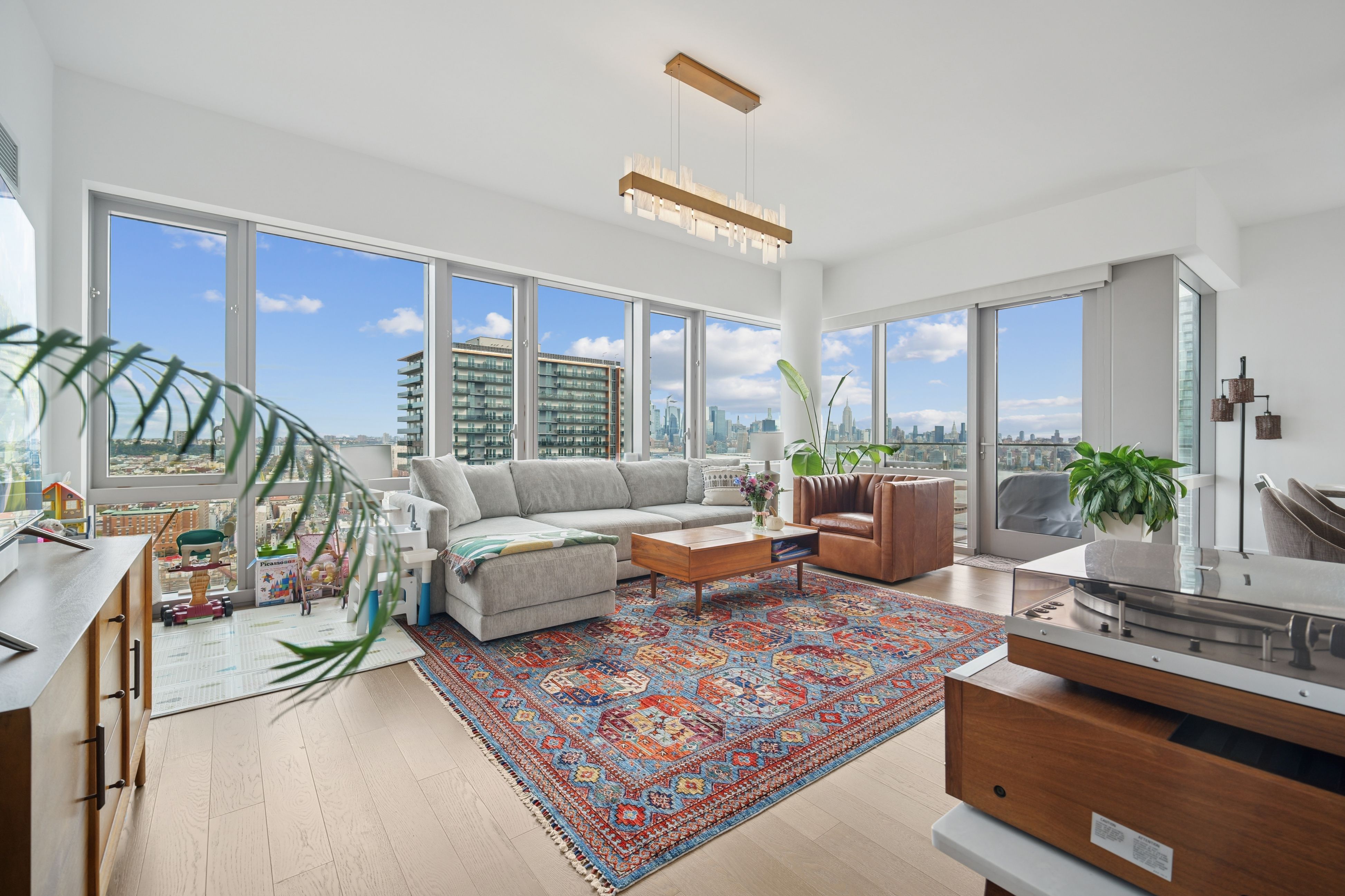 75 Park Lane South 2803