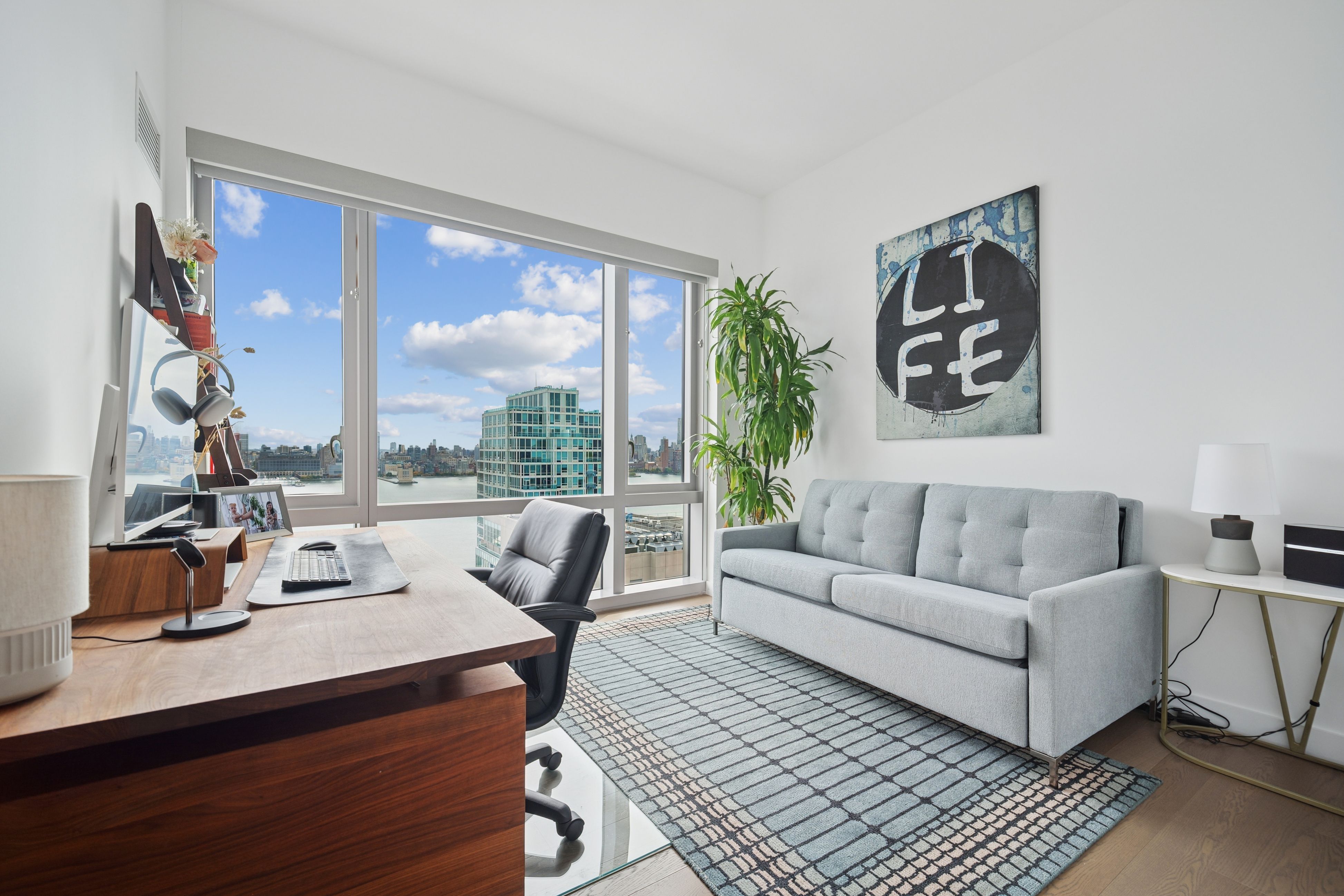 75 Park Lane South 2803