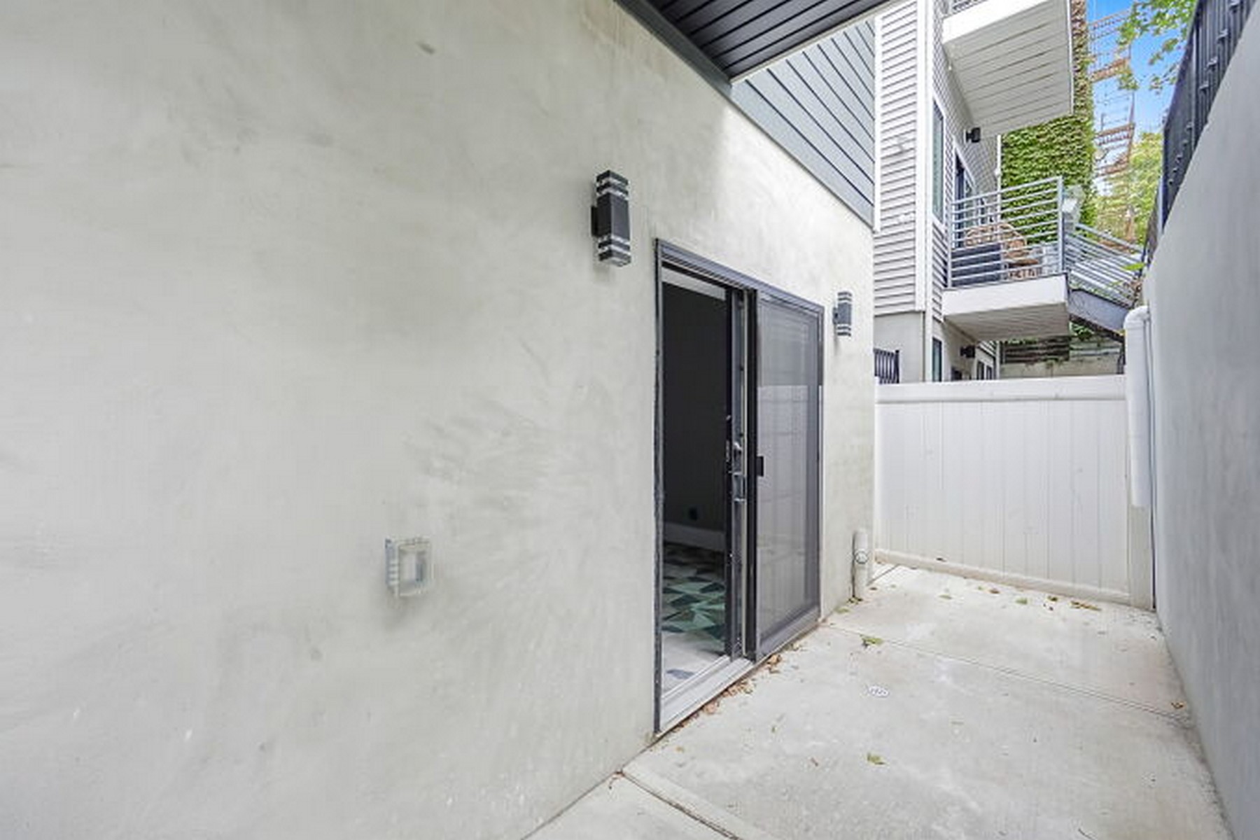 24 Romaine Ave Unit# A1