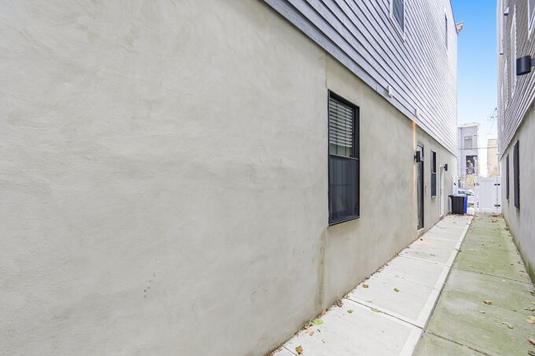 24 Romaine Ave Unit# A1