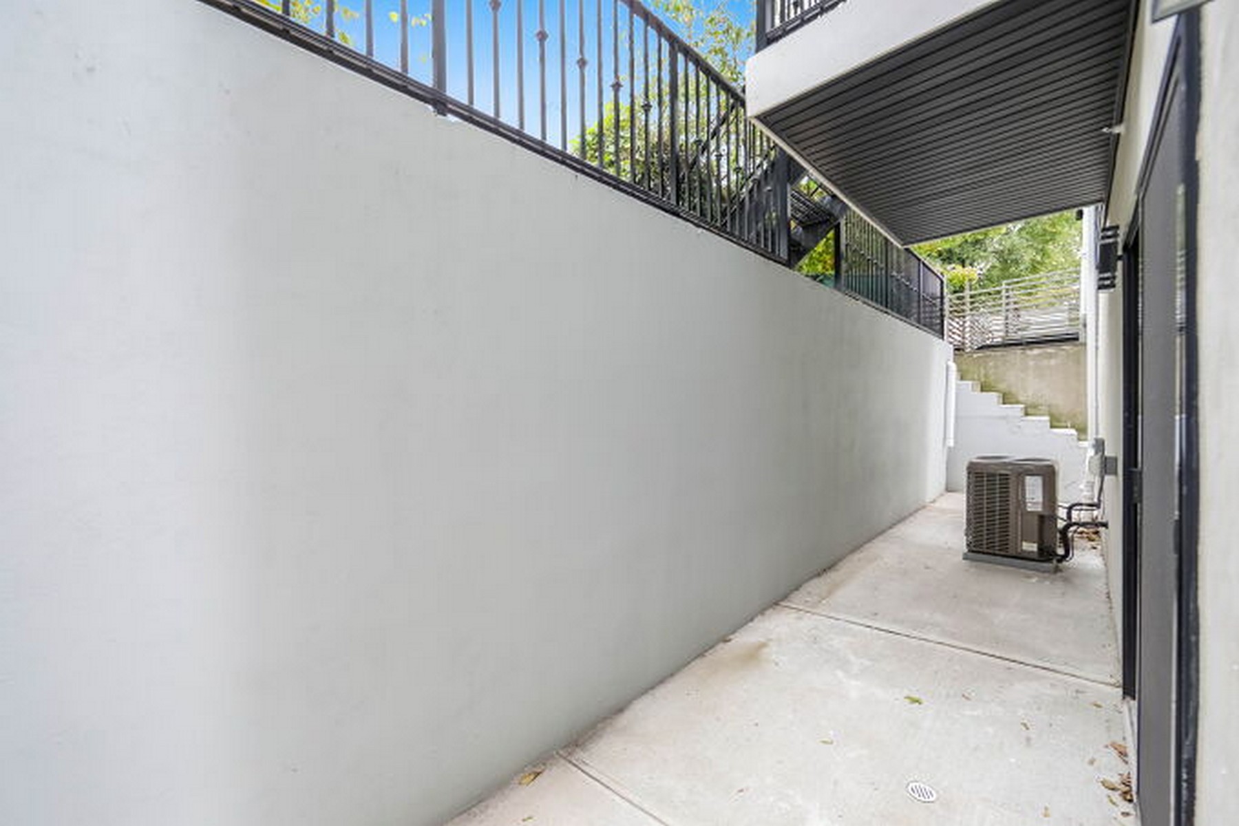 24 Romaine Ave Unit# A1