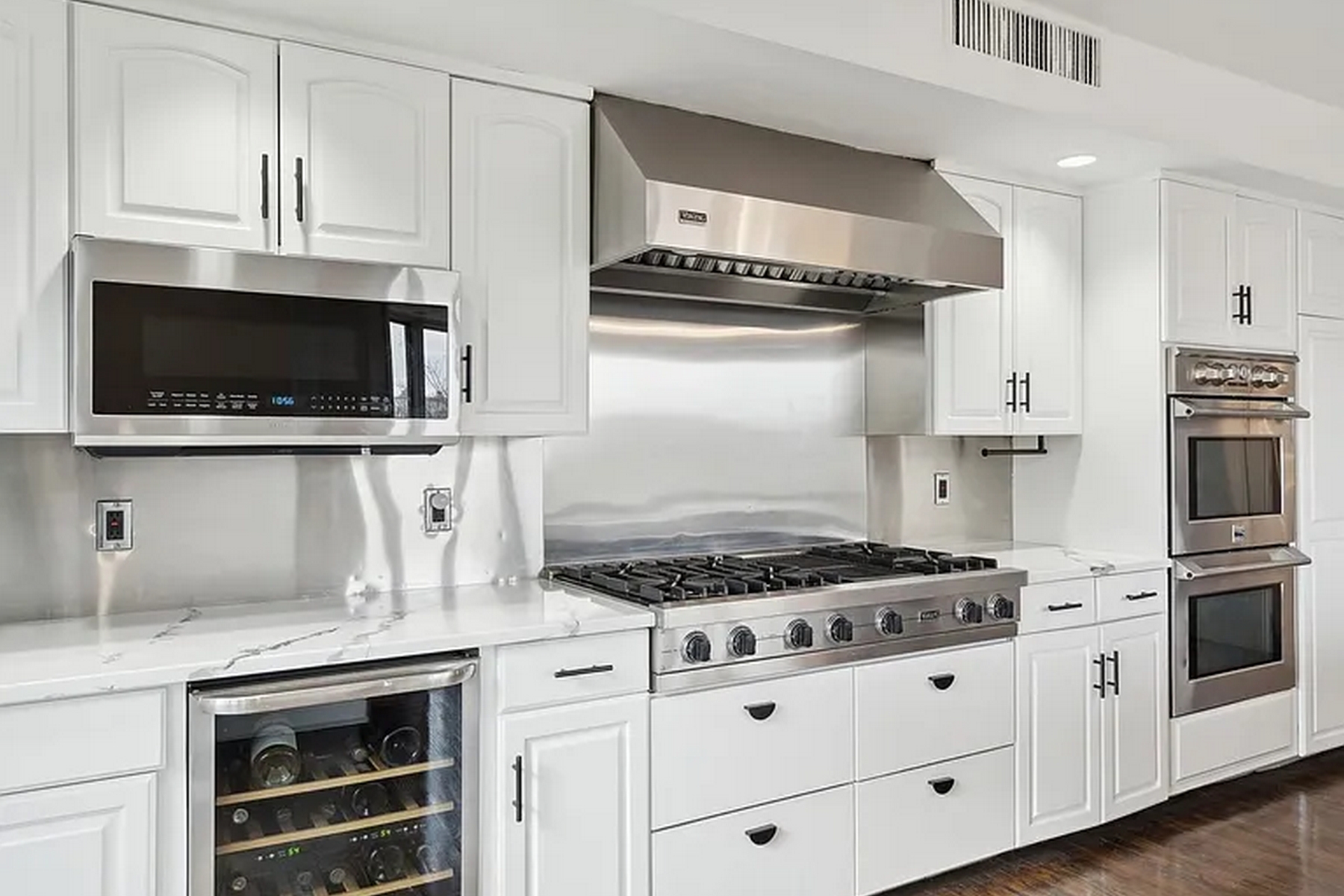 76 Hackensack Plank Road 