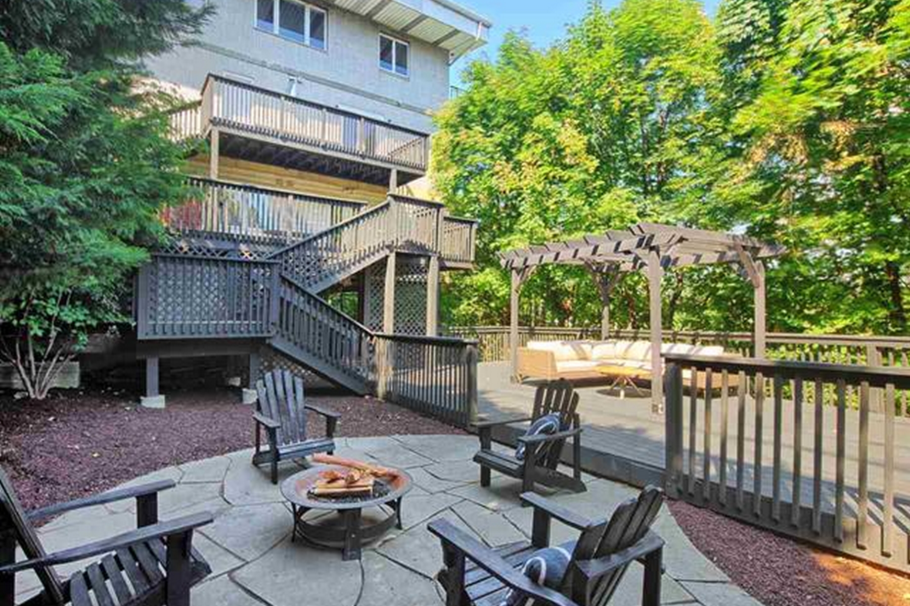 76 Hackensack Plank Road 