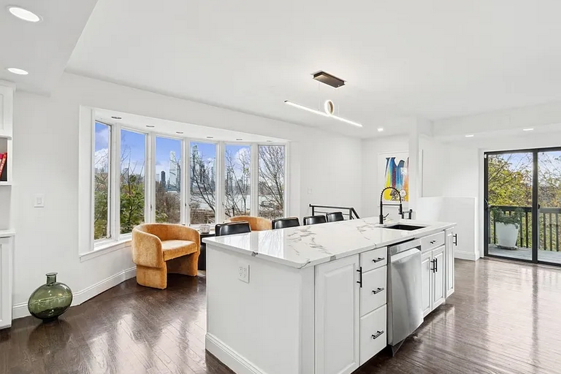 76 Hackensack Plank Road 