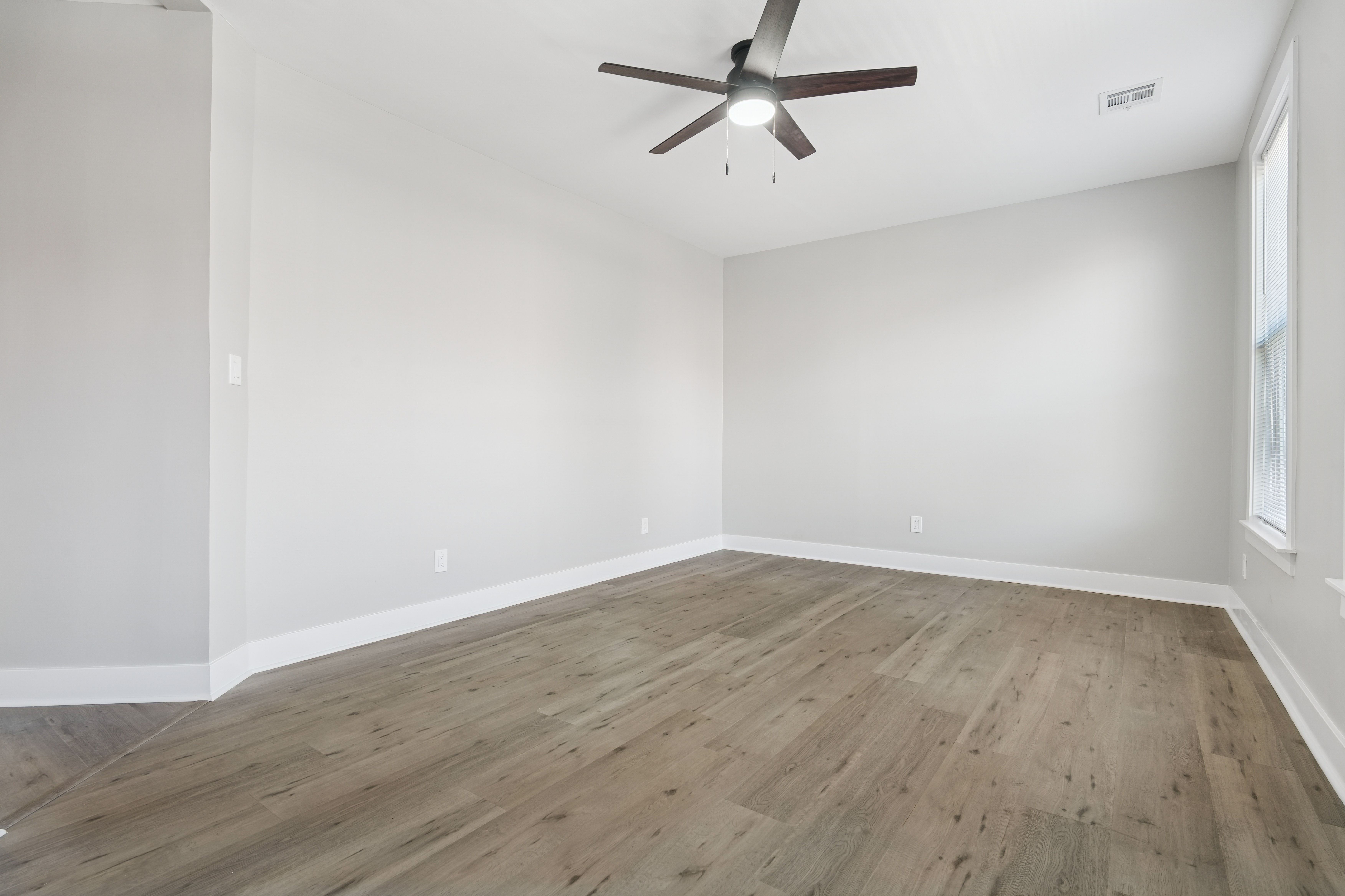 324 Pacific Avenue, unit 2R 