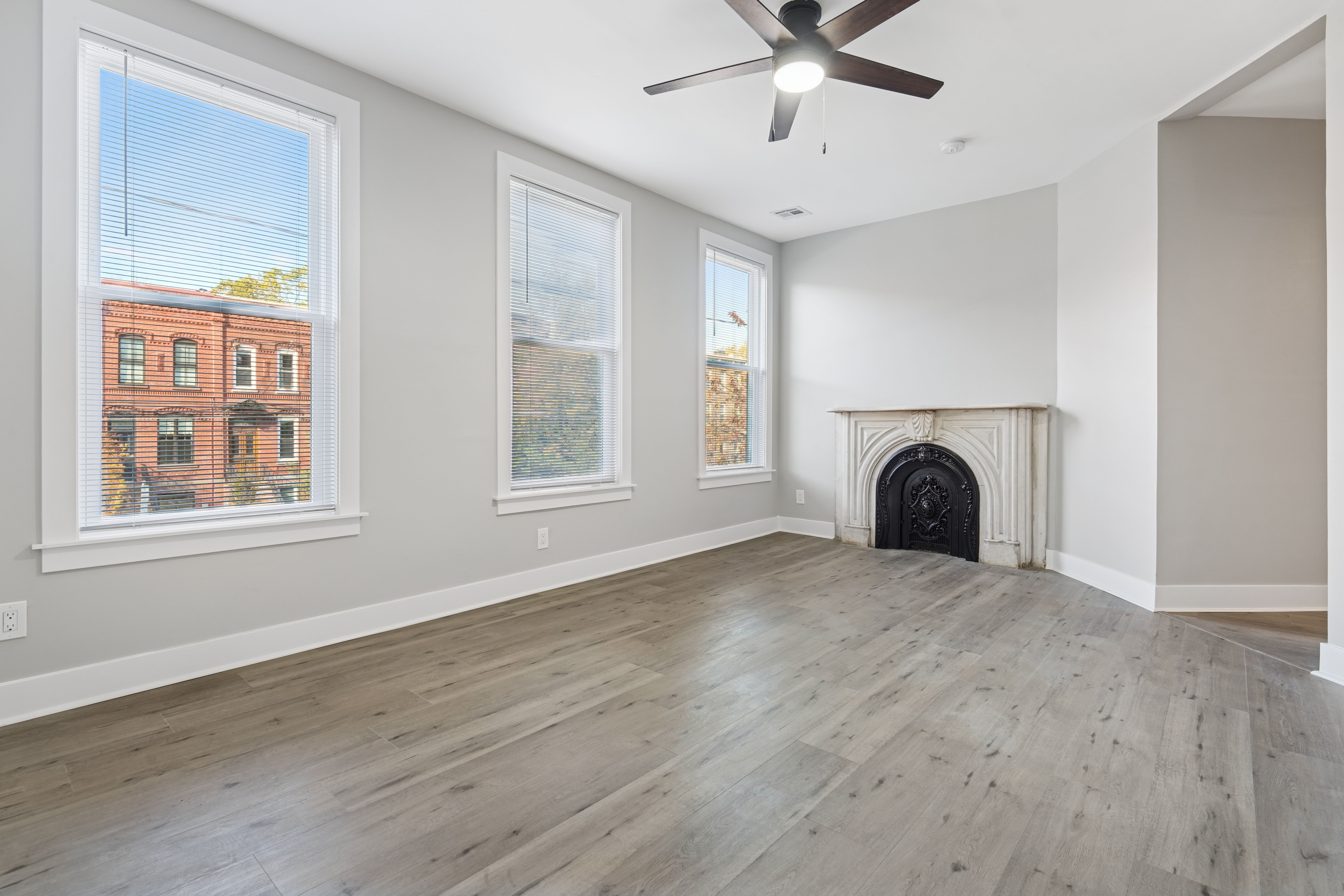 324 Pacific Avenue, unit 2R 