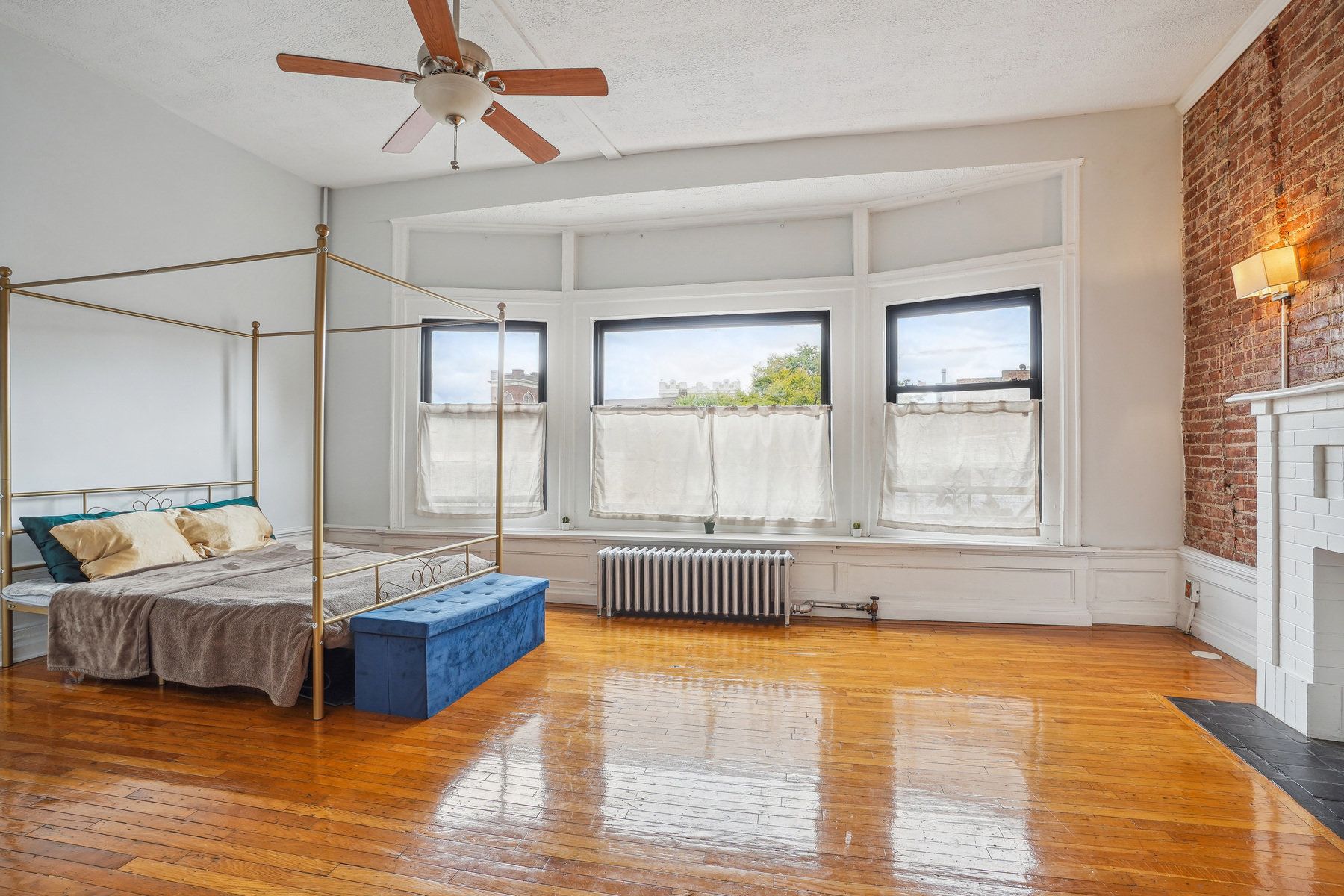 93 Monticello Ave Unit# 2F