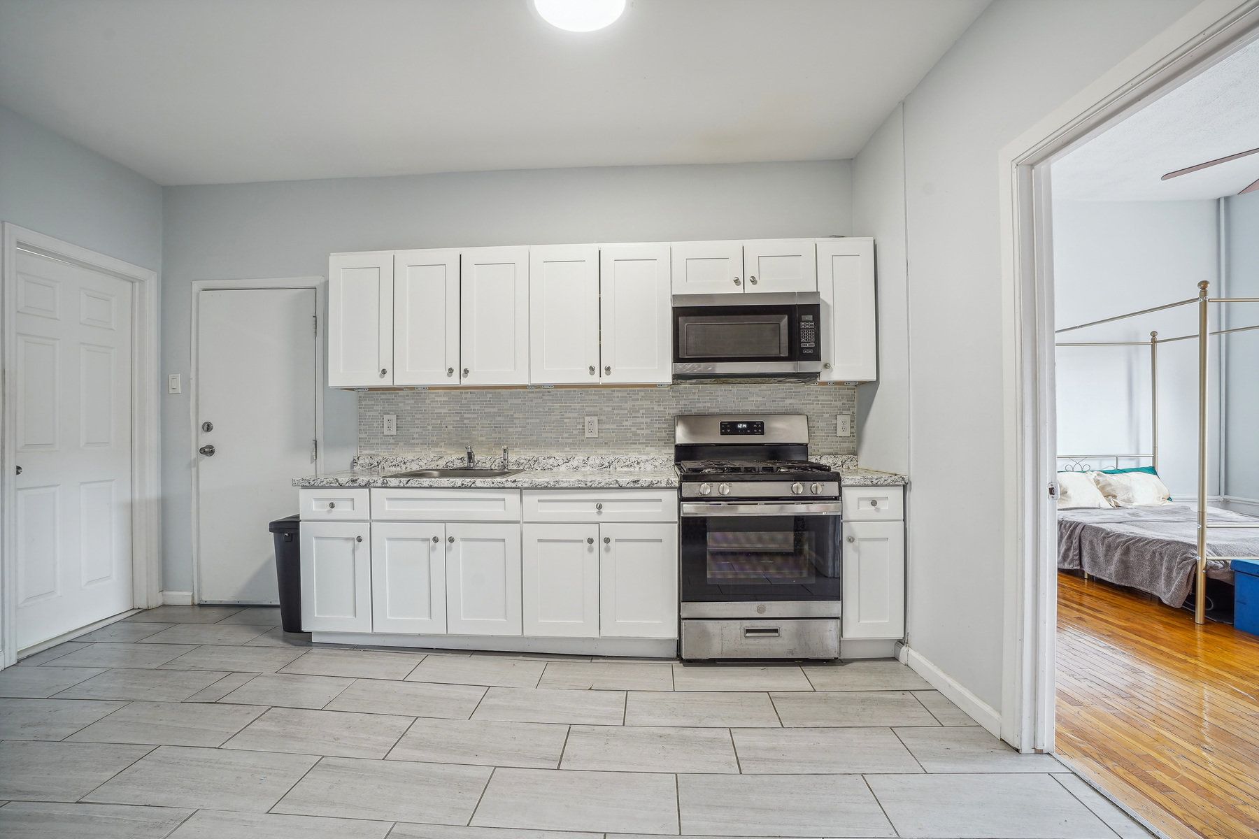 93 Monticello Ave Unit# 2F