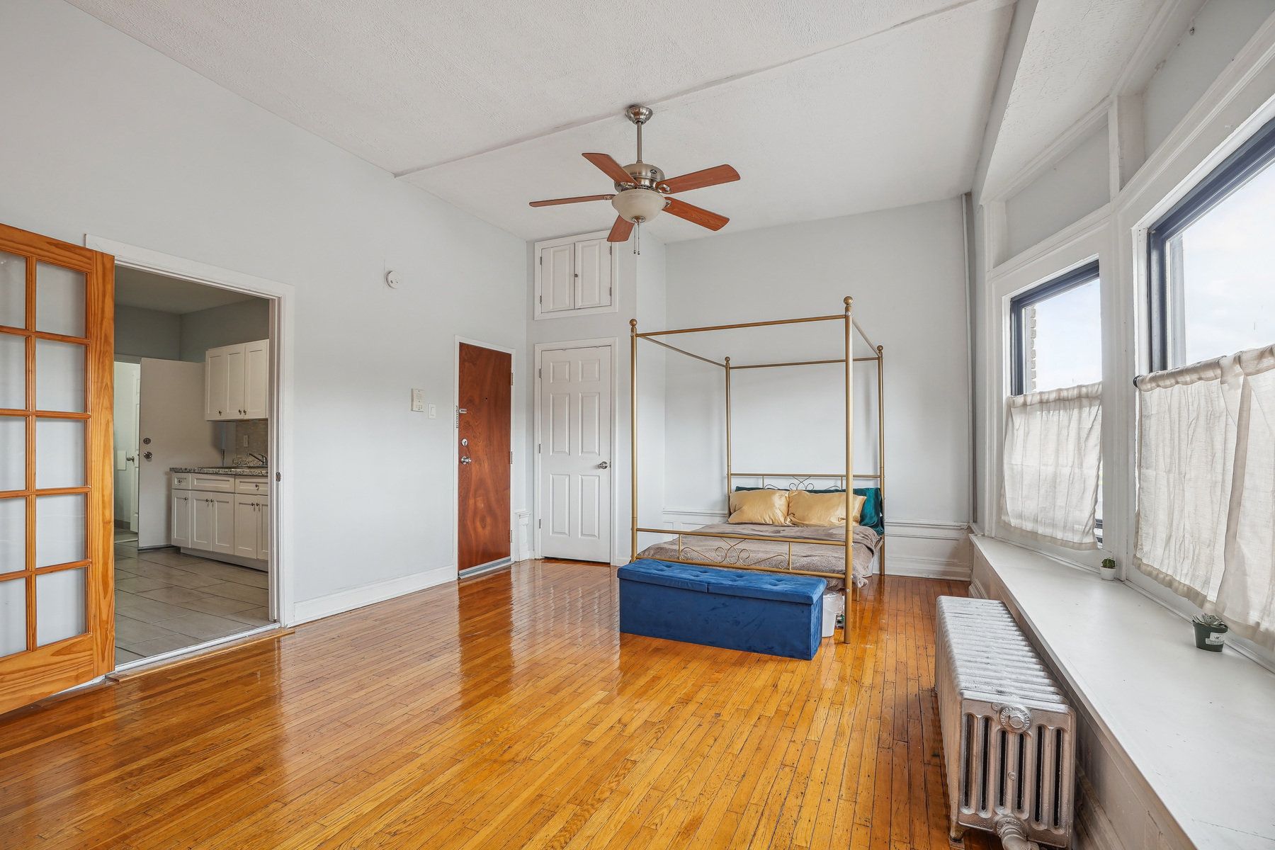 93 Monticello Ave Unit# 2F