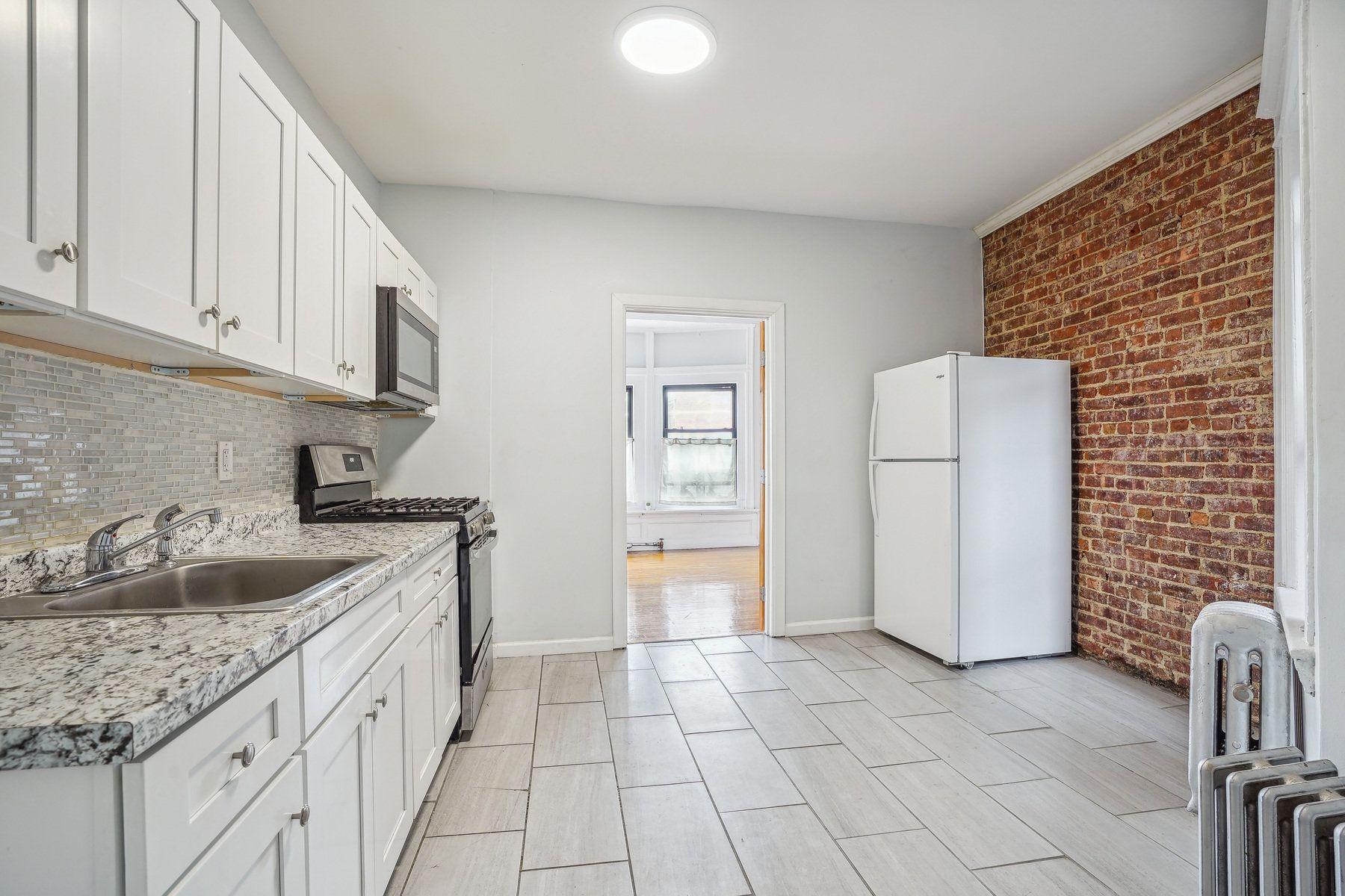 93 Monticello Ave Unit# 2F