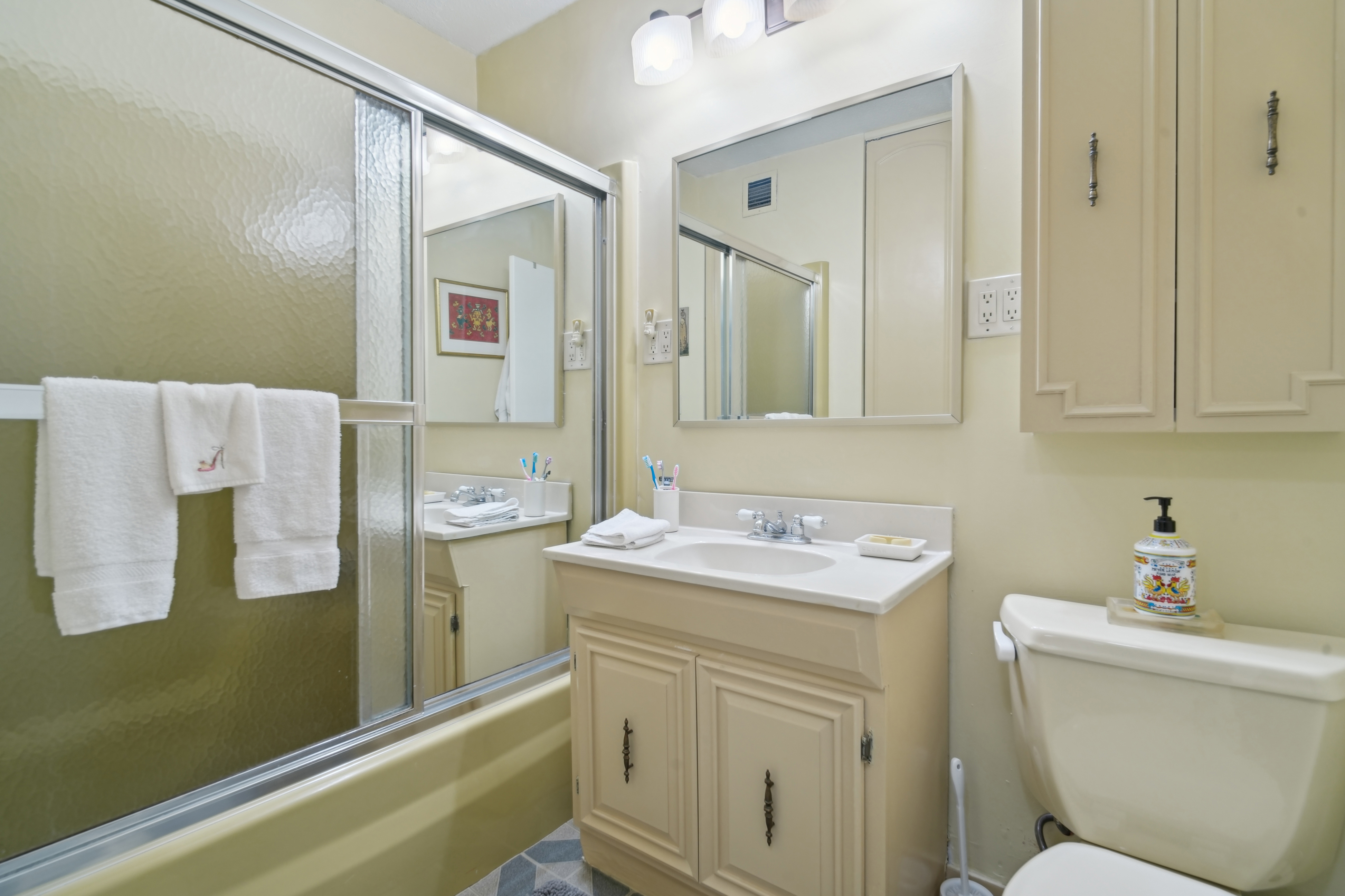 555 North Avenue 24L 