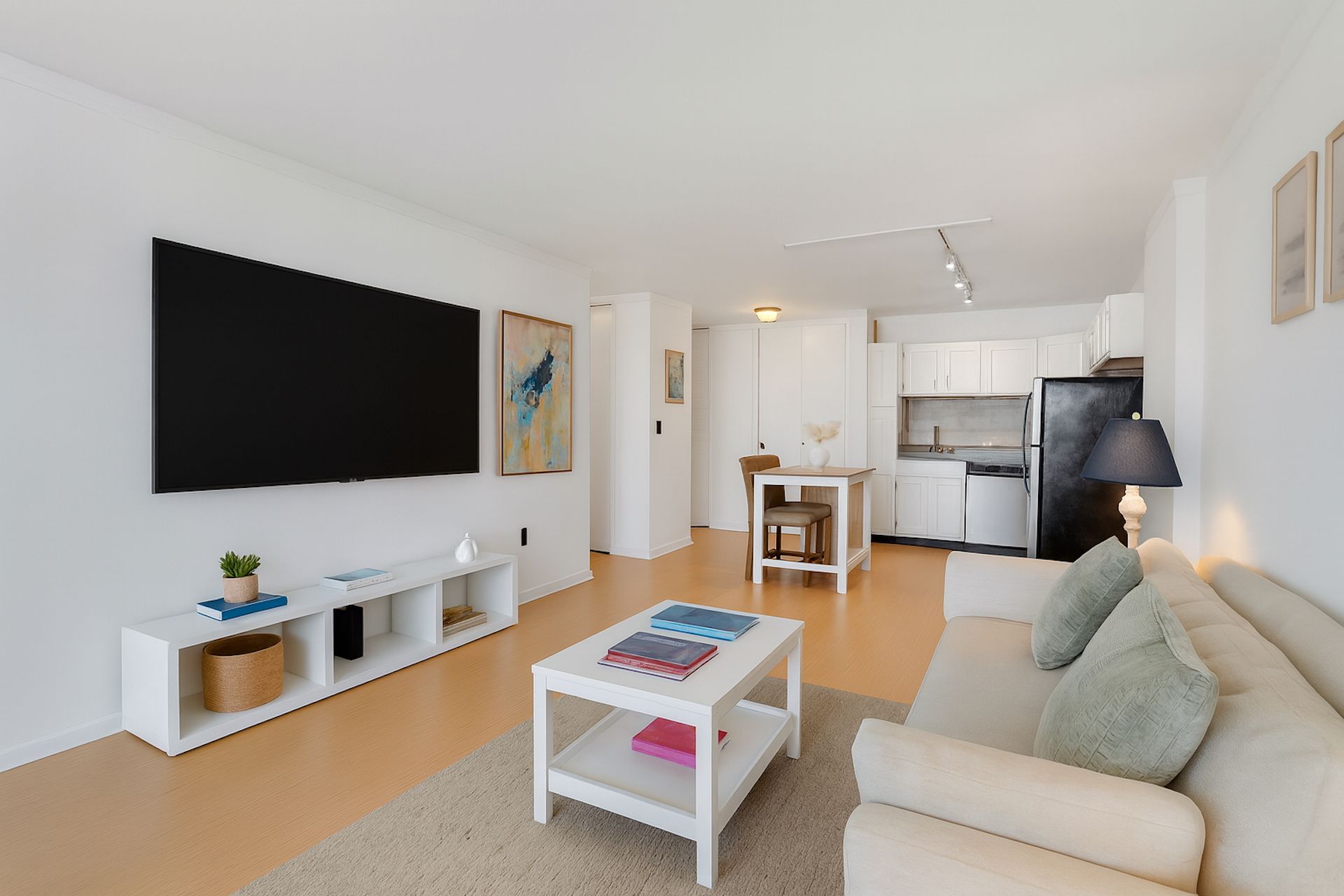 380 Mountain Rd Unit# 701