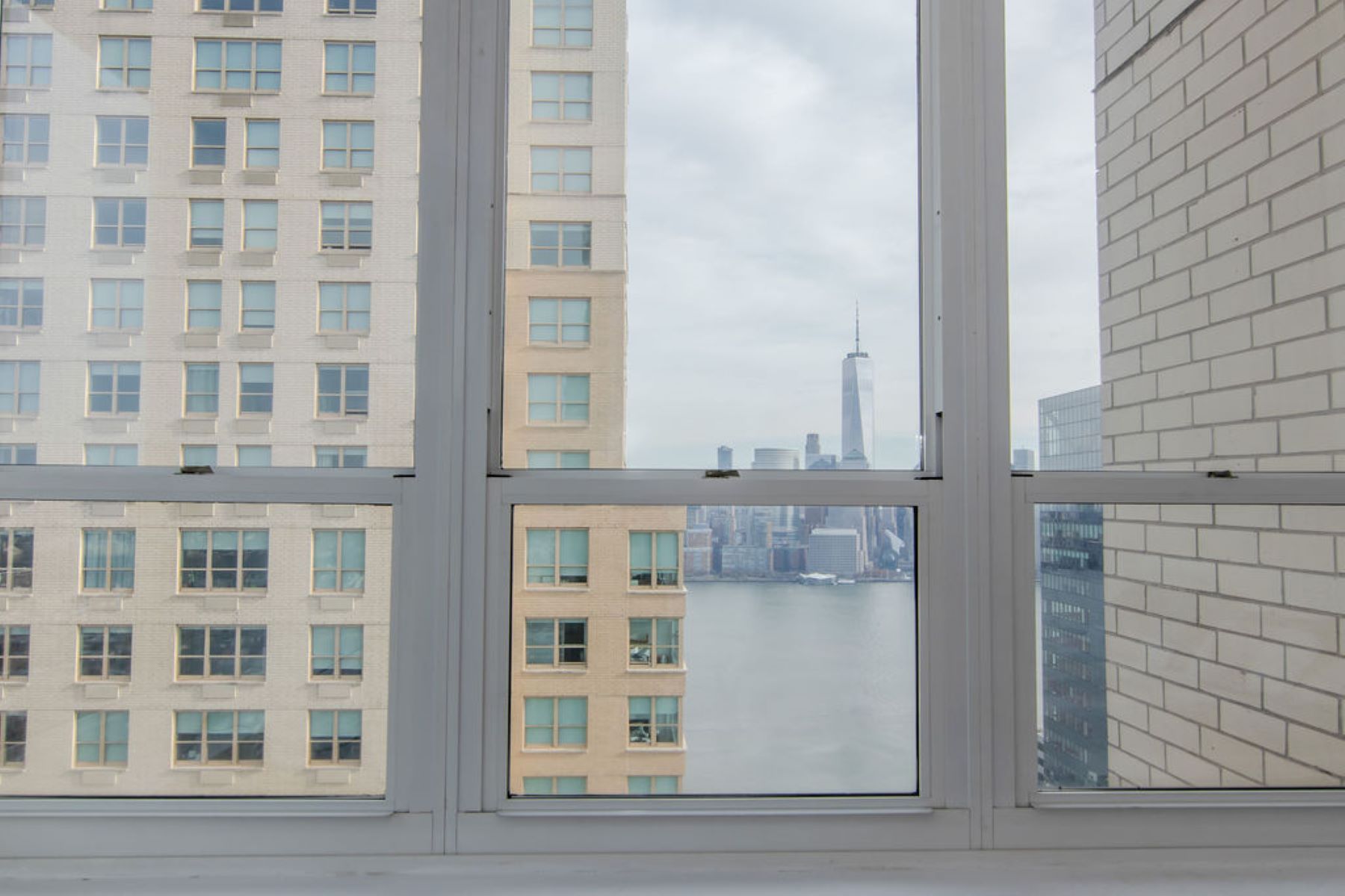 88 Morgan St Unit# 4504