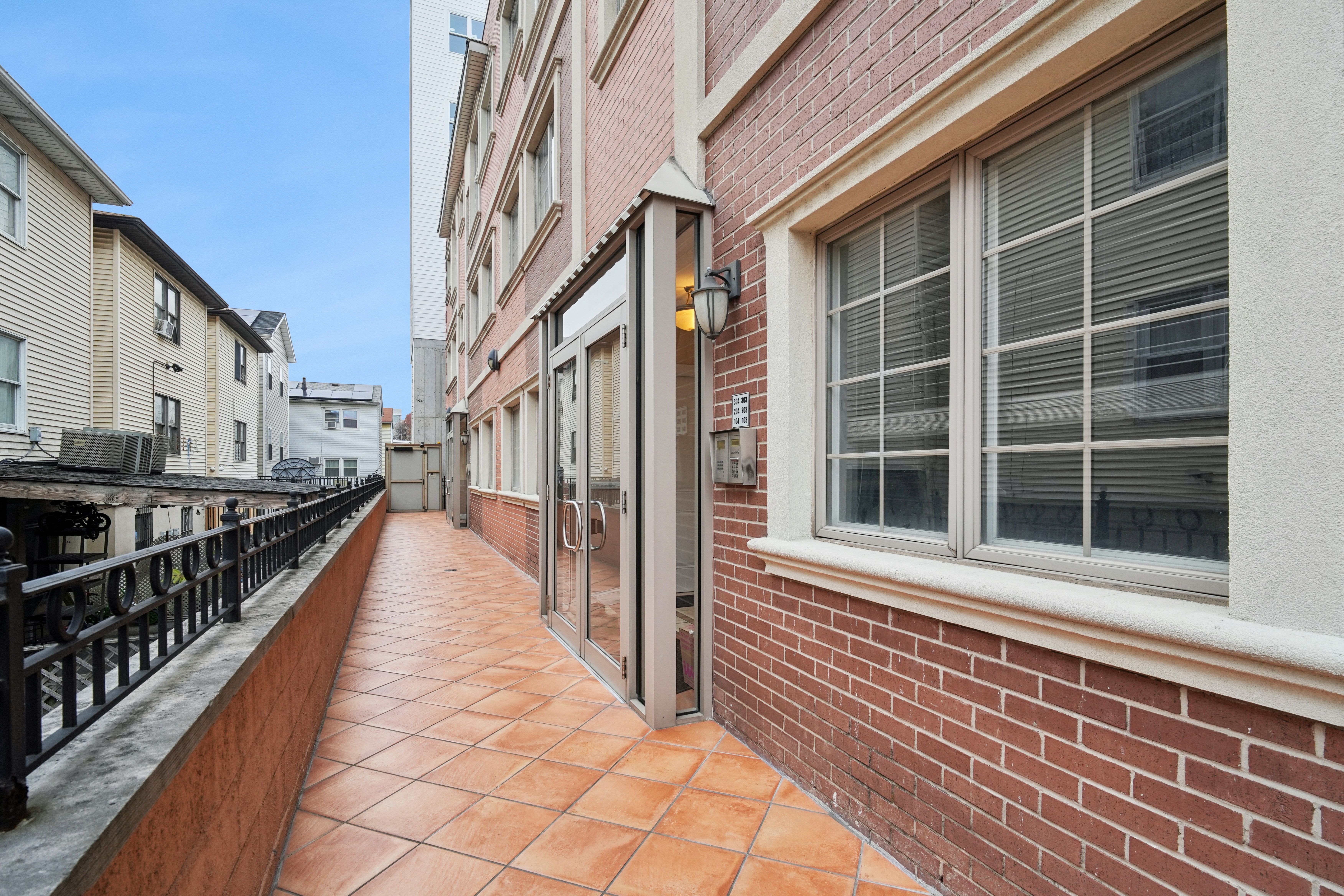 124 68th Street #203