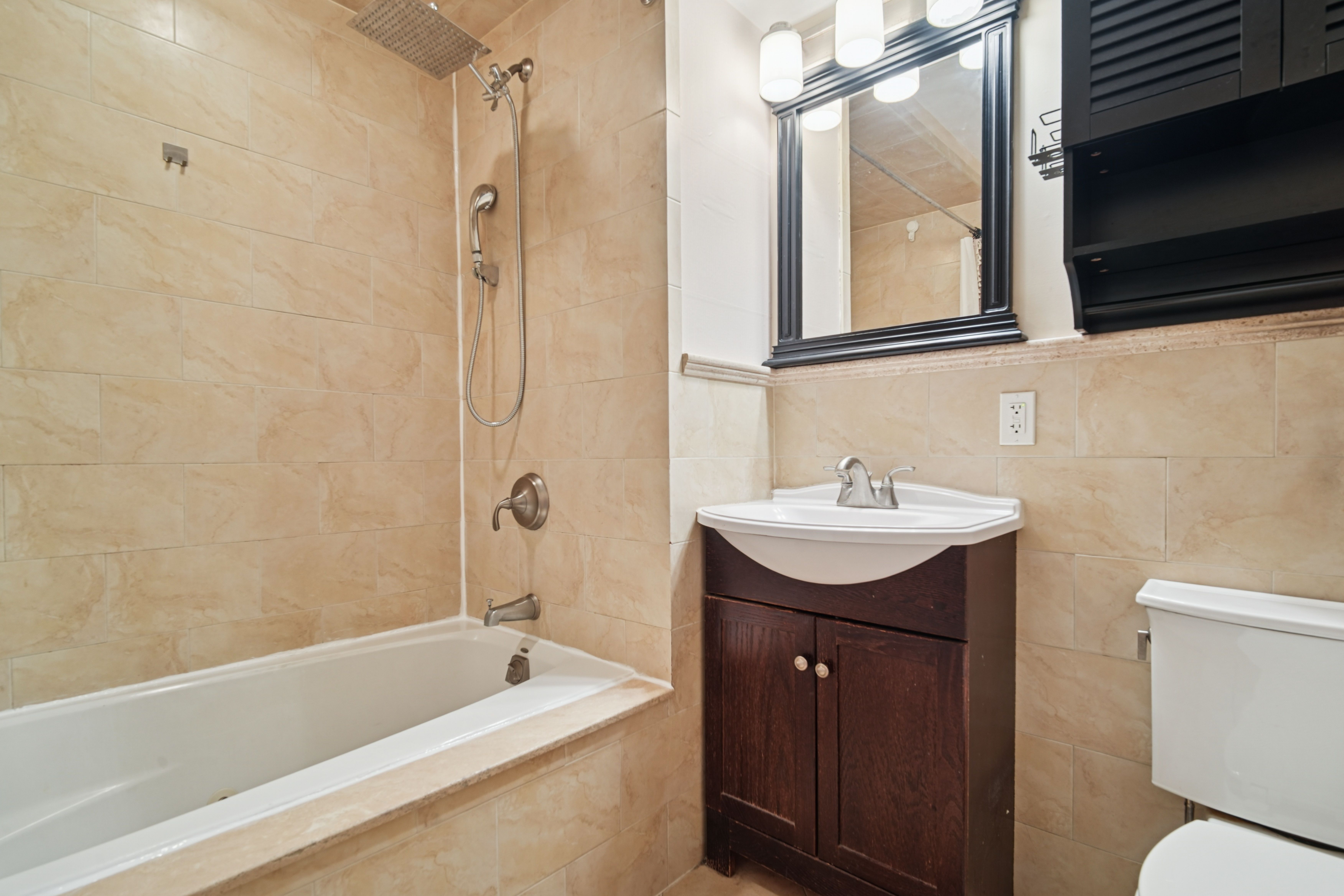 124 68th Street #203