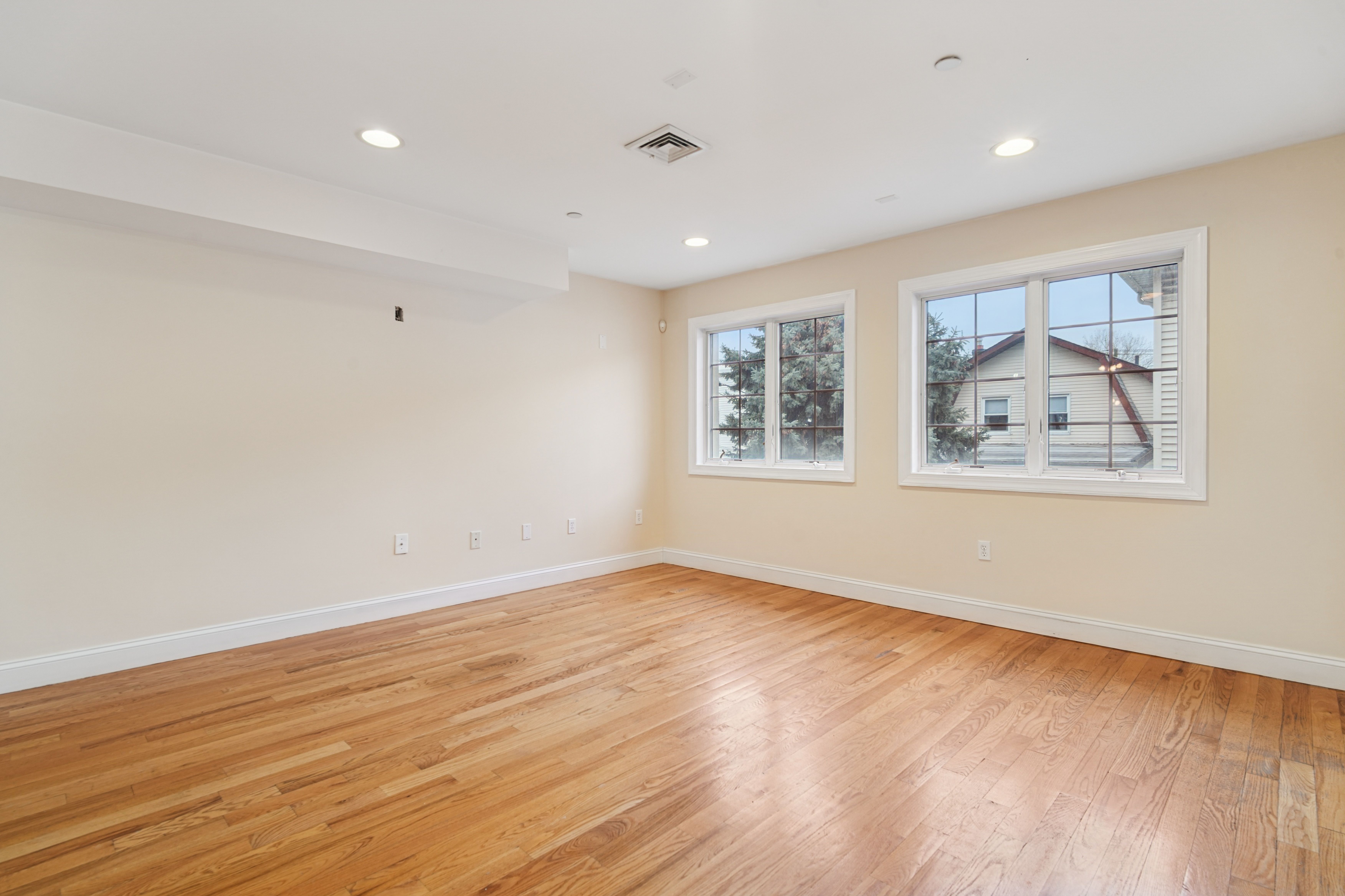 124 68th Street #203