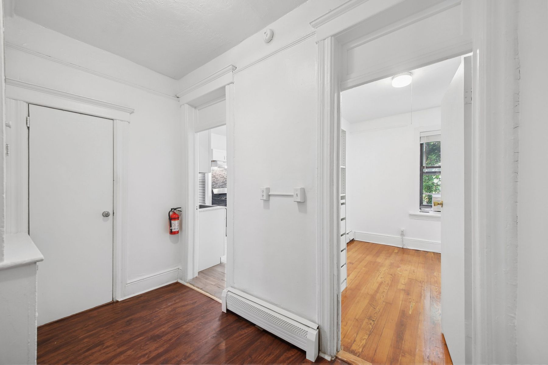 122A Baldwin Ave Unit# 1L