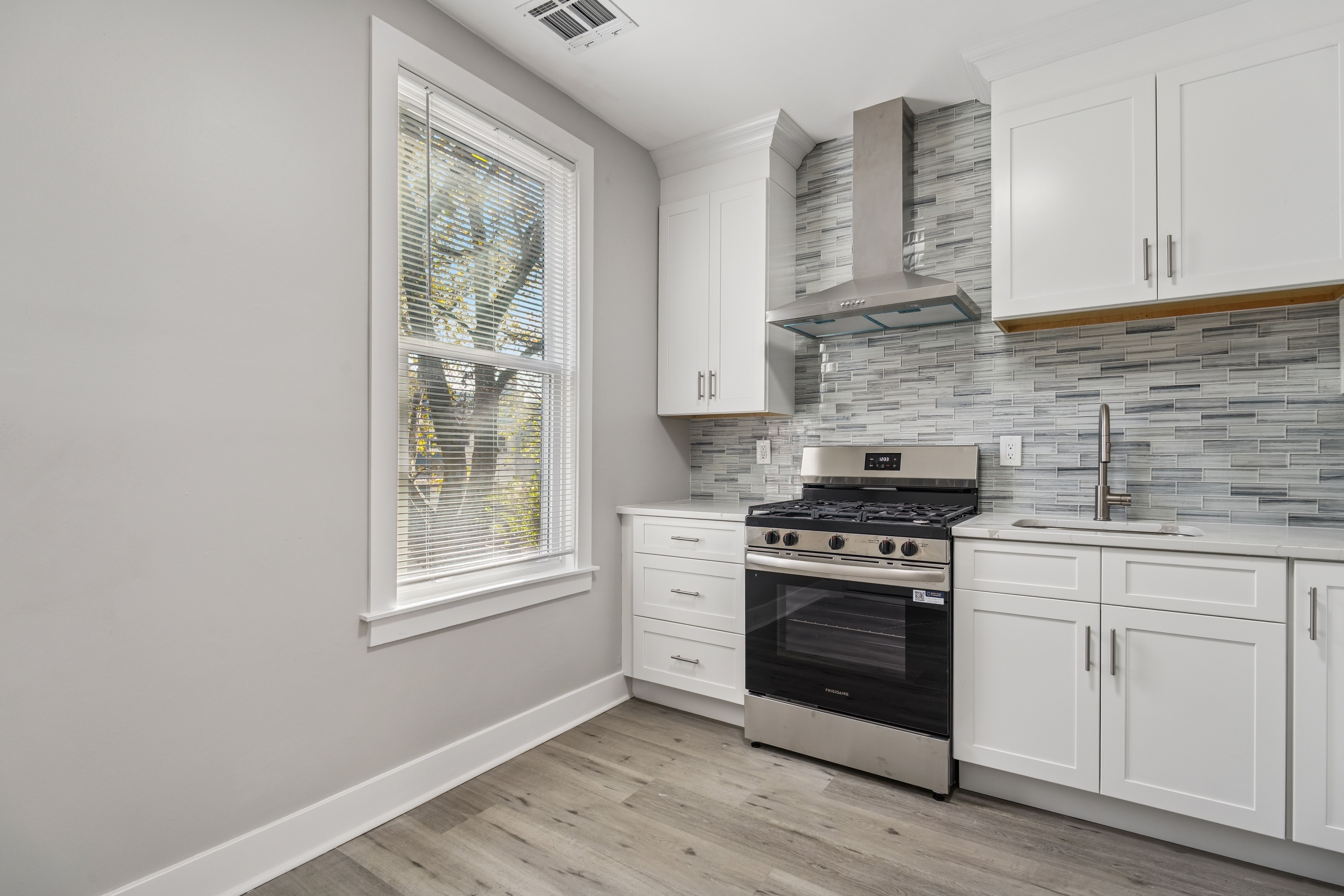 324 Pacific Avenue, unit 2 