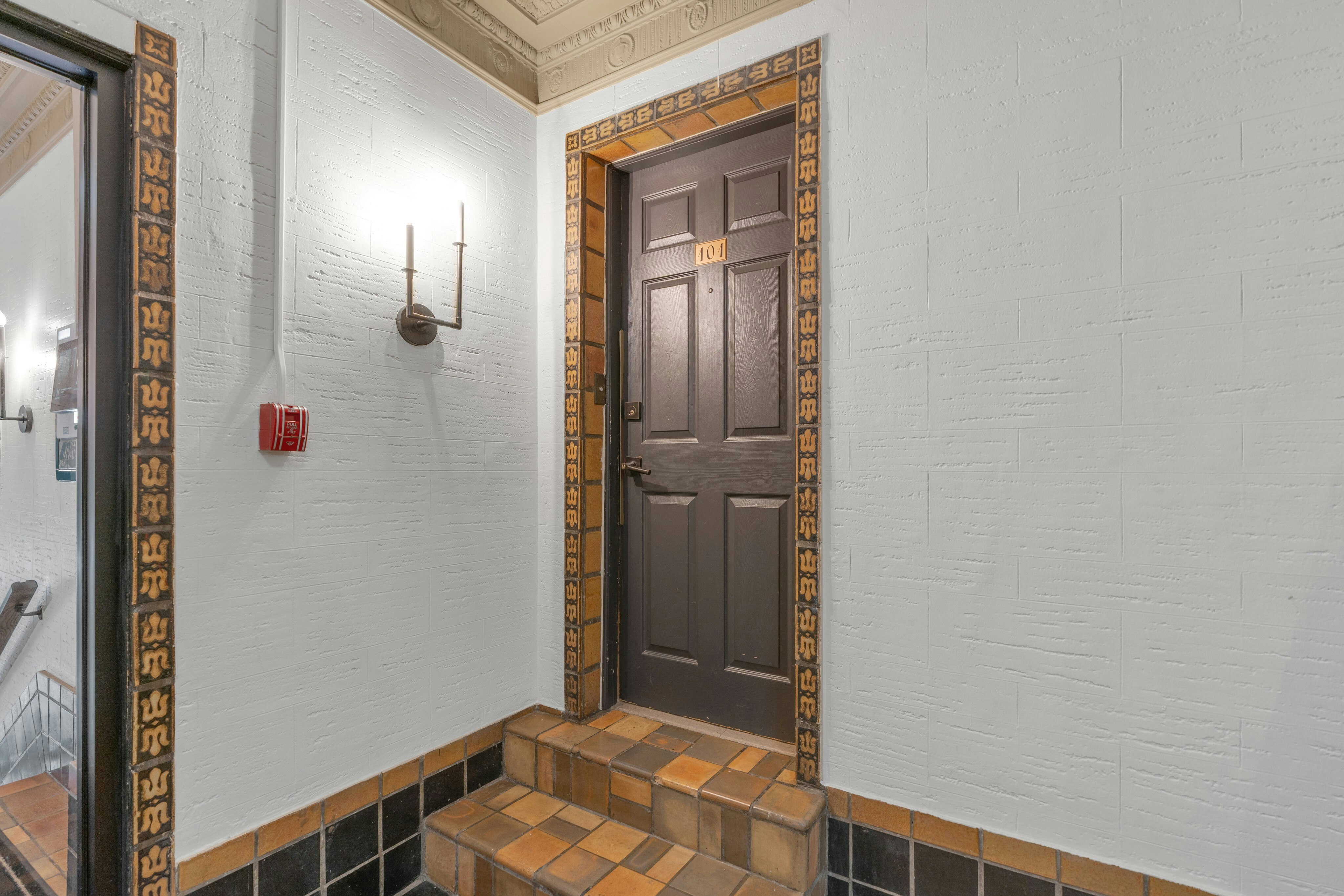107 Kensington Avenue, unit 101 