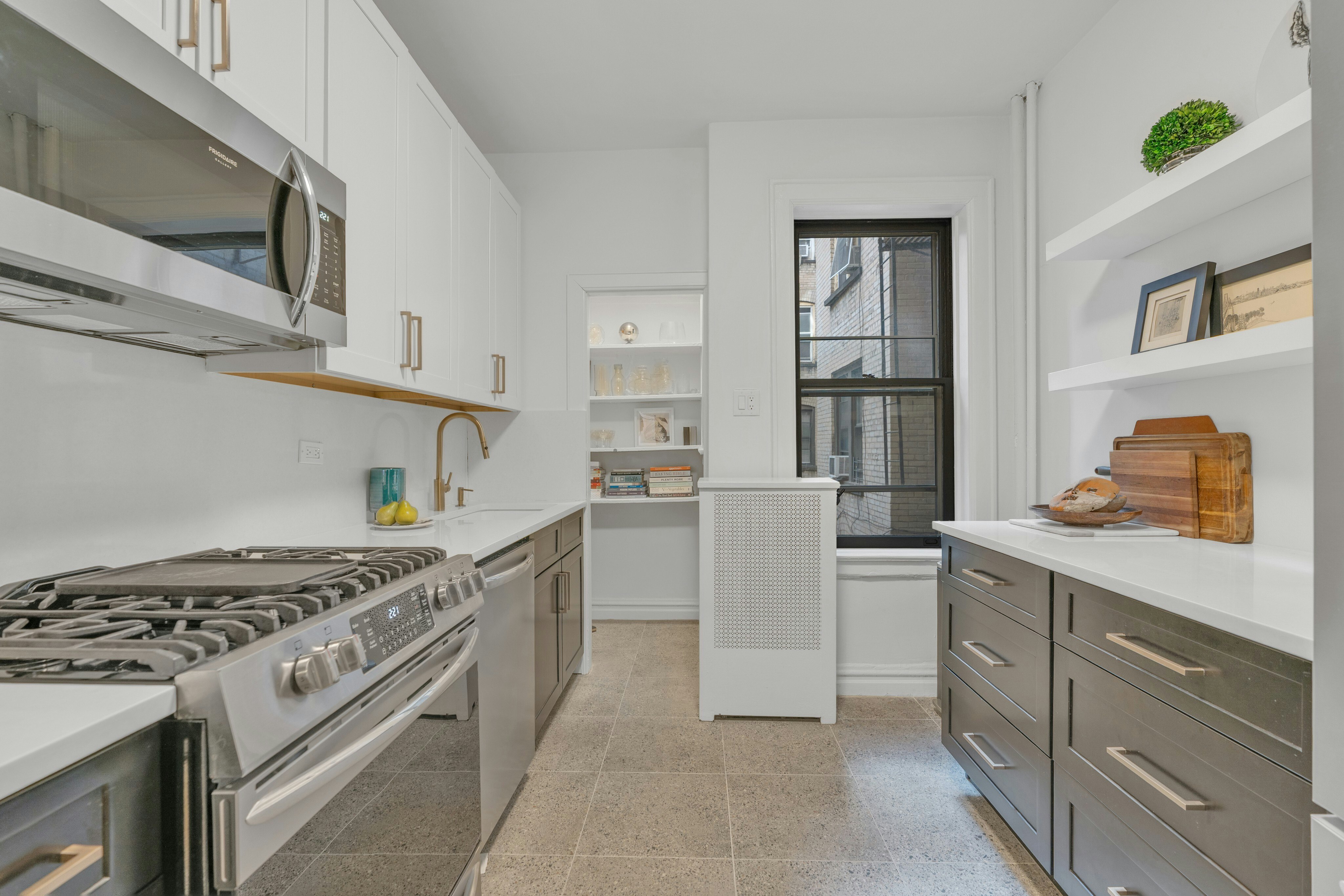 107 Kensington Avenue, unit 101 