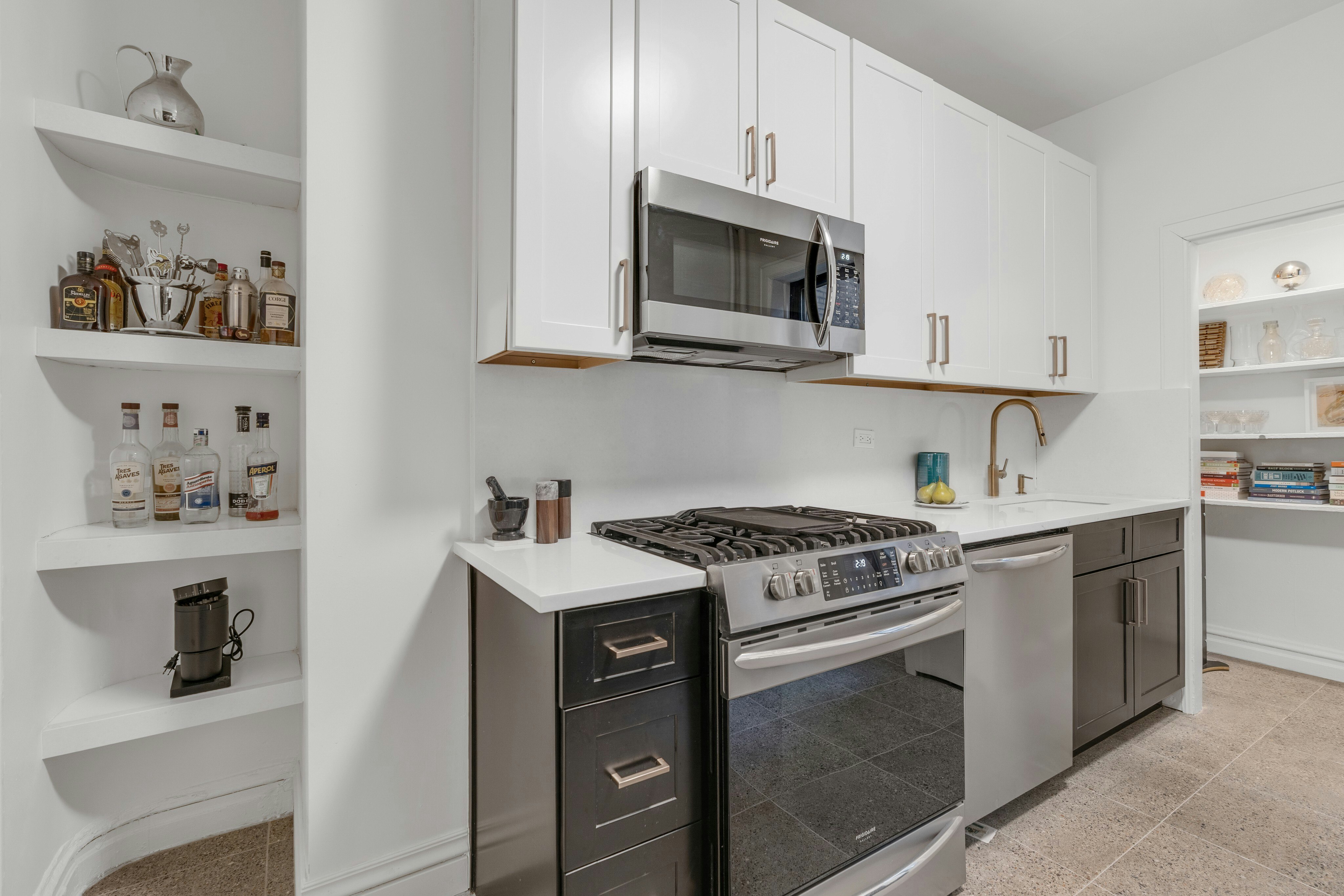 107 Kensington Avenue, unit 101 