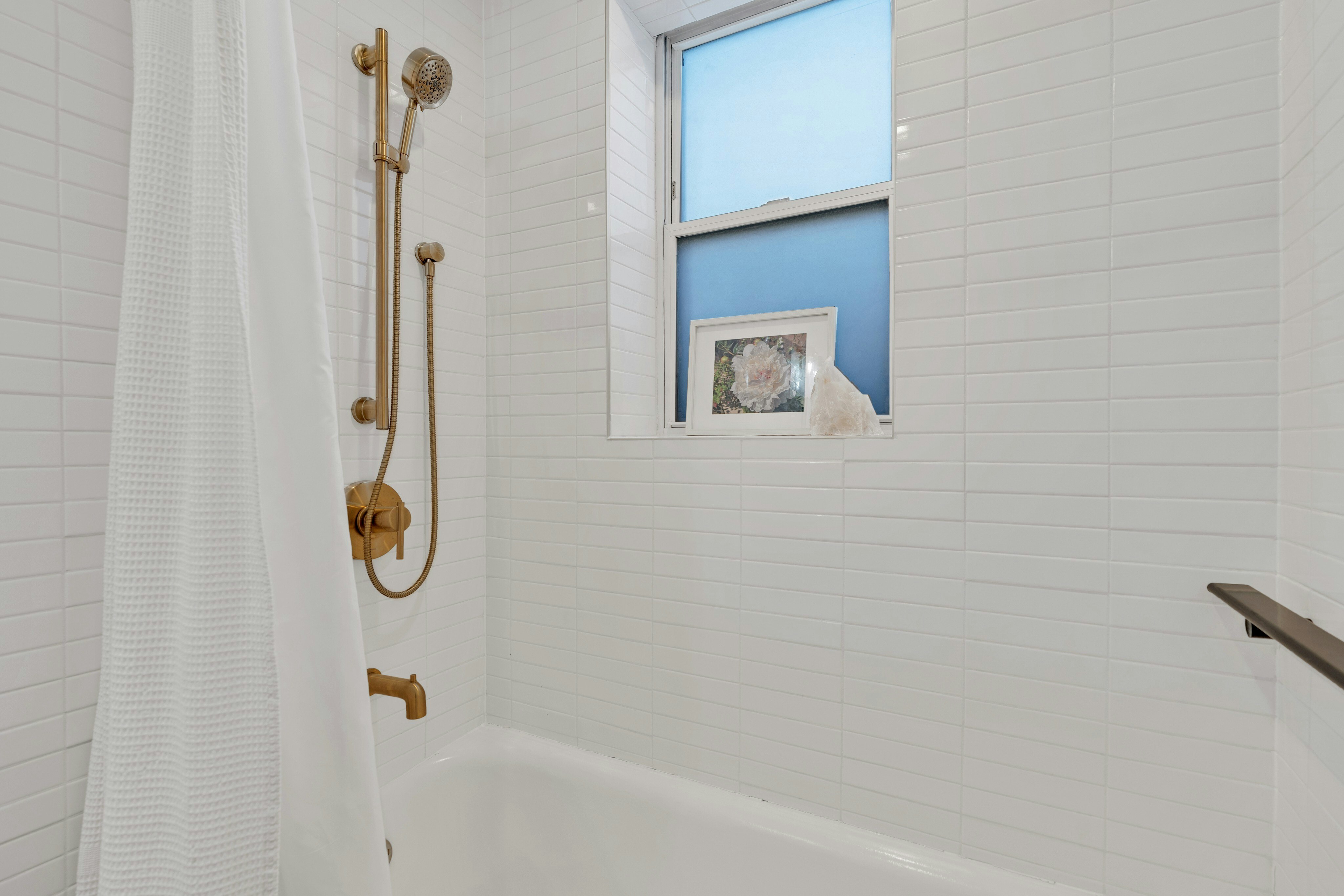 107 Kensington Avenue, unit 101 