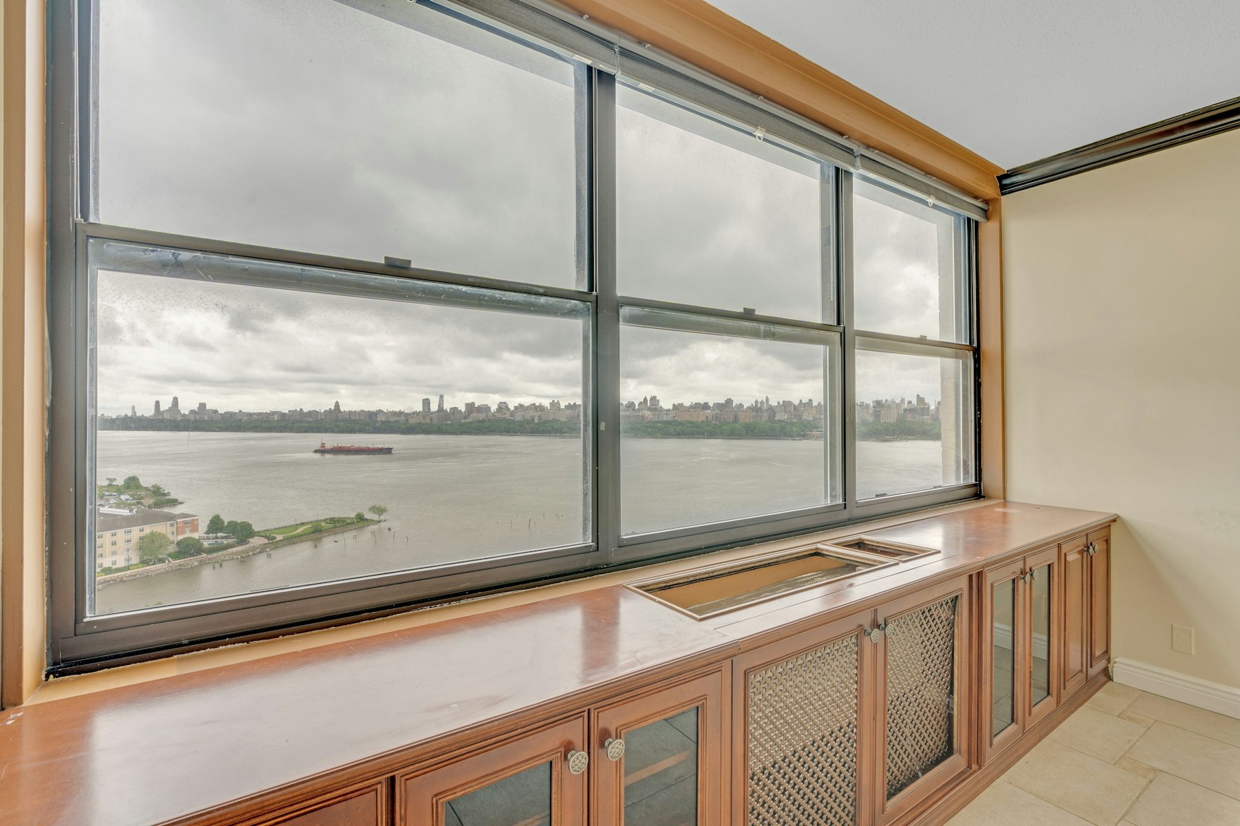 7002 JFK Boulevard East Unit 19A