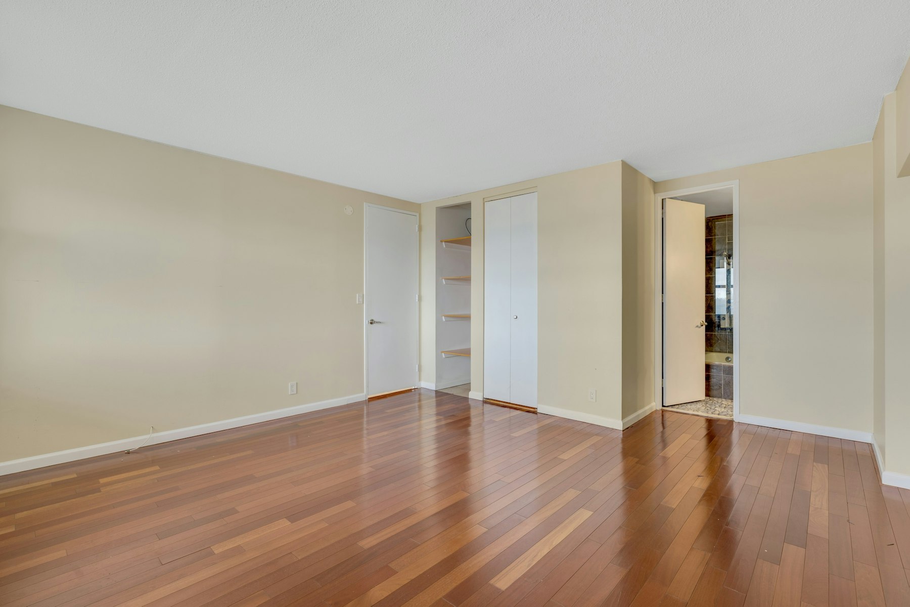 7002 JFK Boulevard East Unit 19A