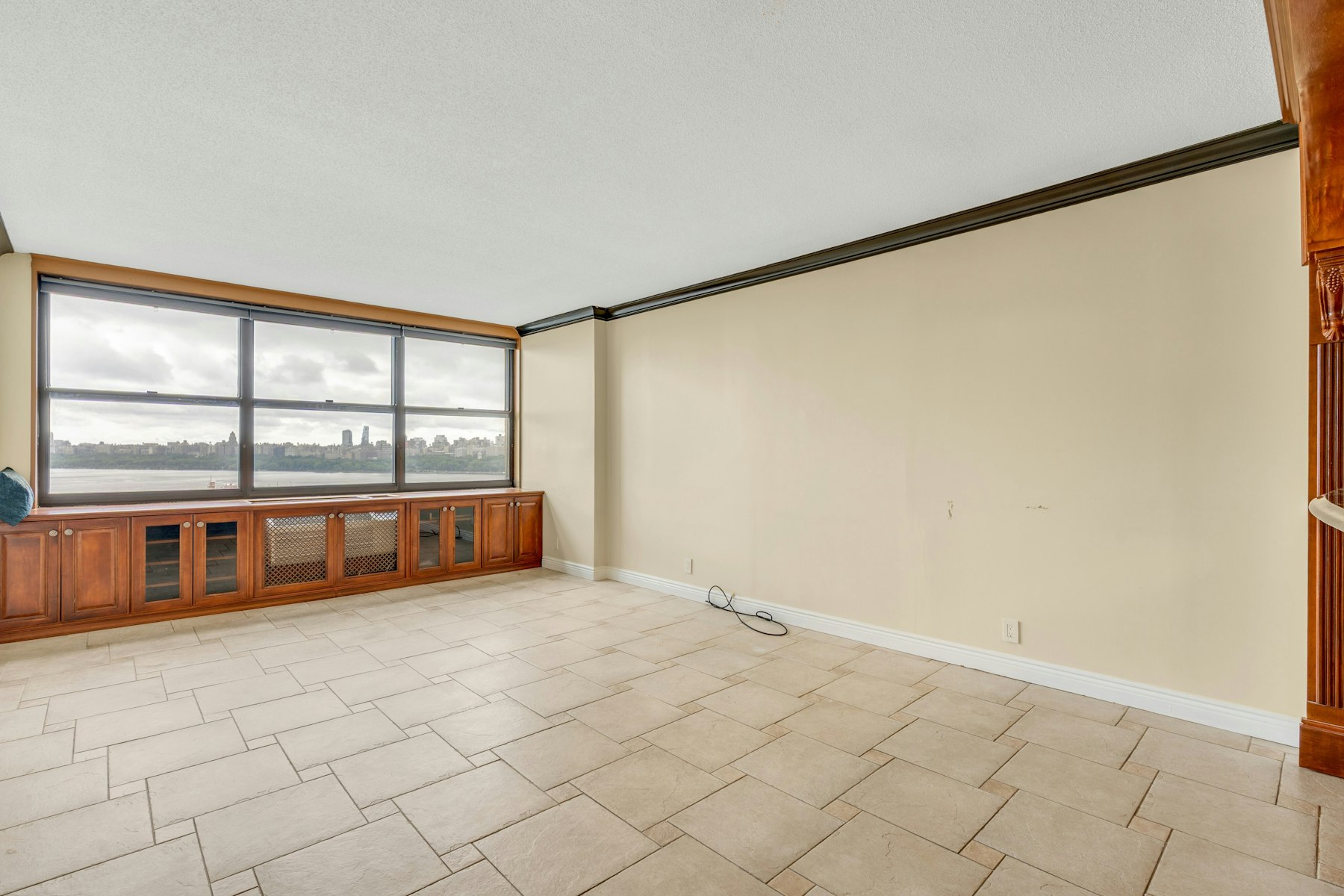 7002 JFK Boulevard East Unit 19A