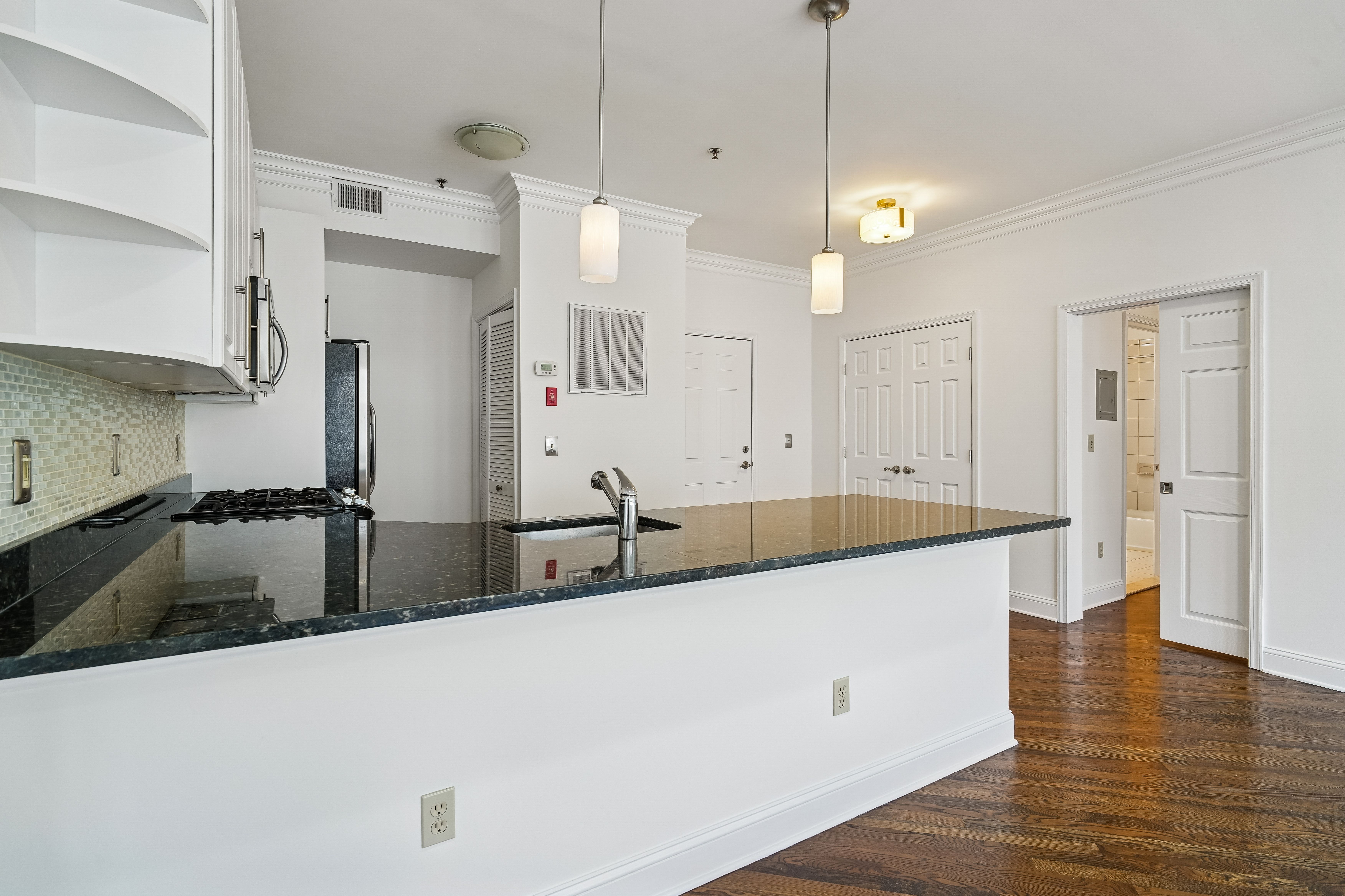 915 Madison Street 5b