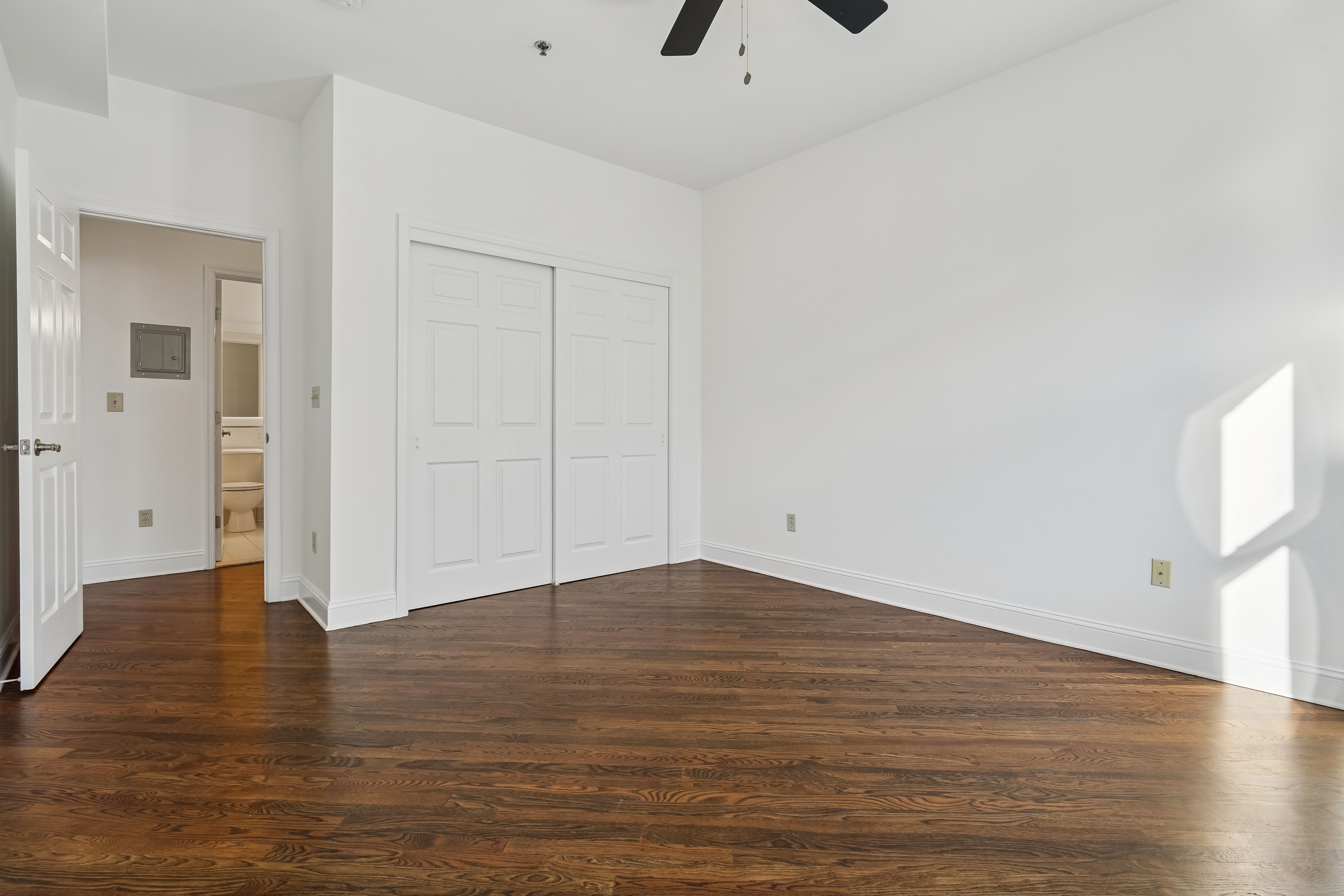 915 Madison Street 5b